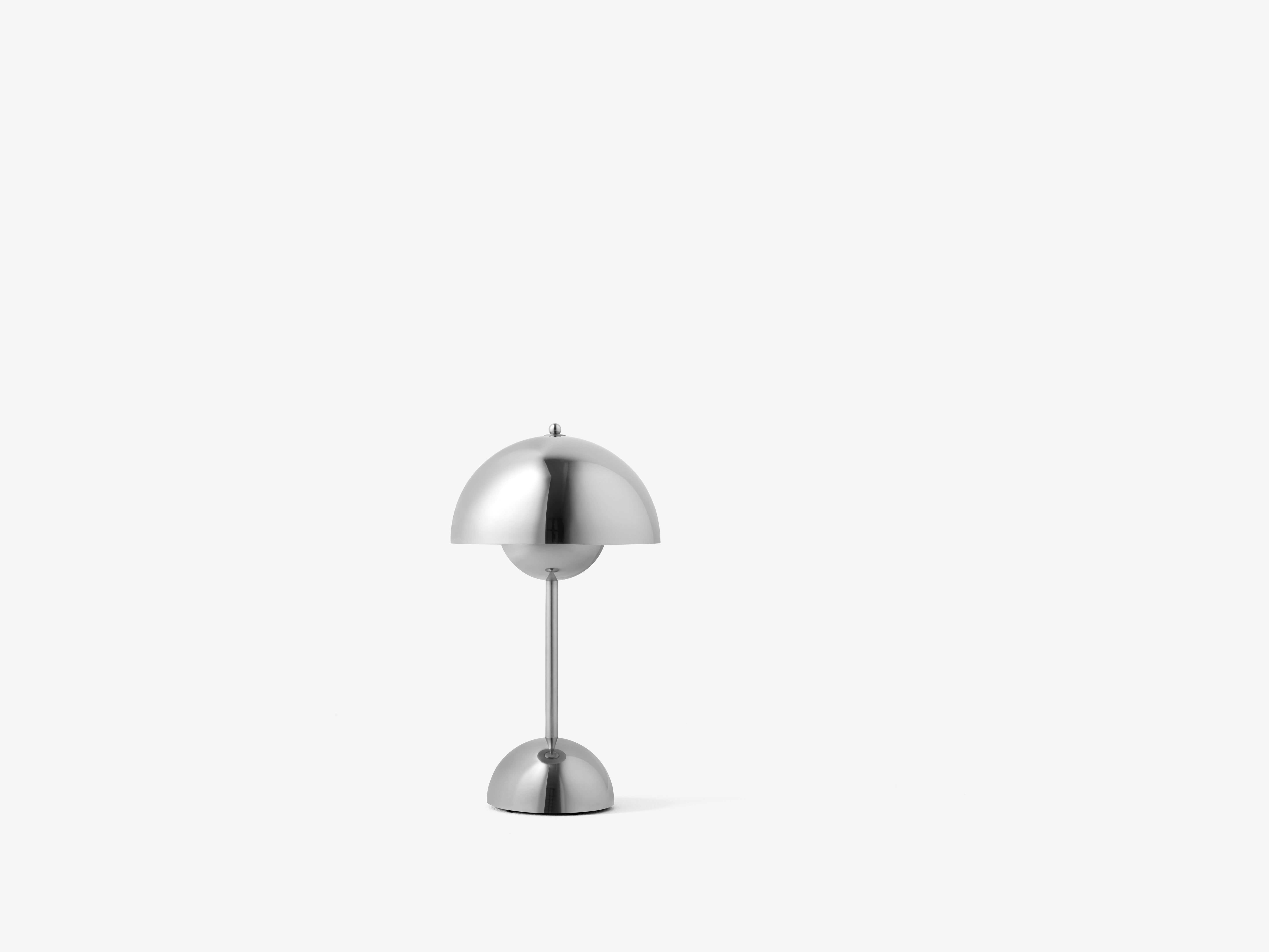 FLOWERPOT VP9 Portable Lamp in Chrome