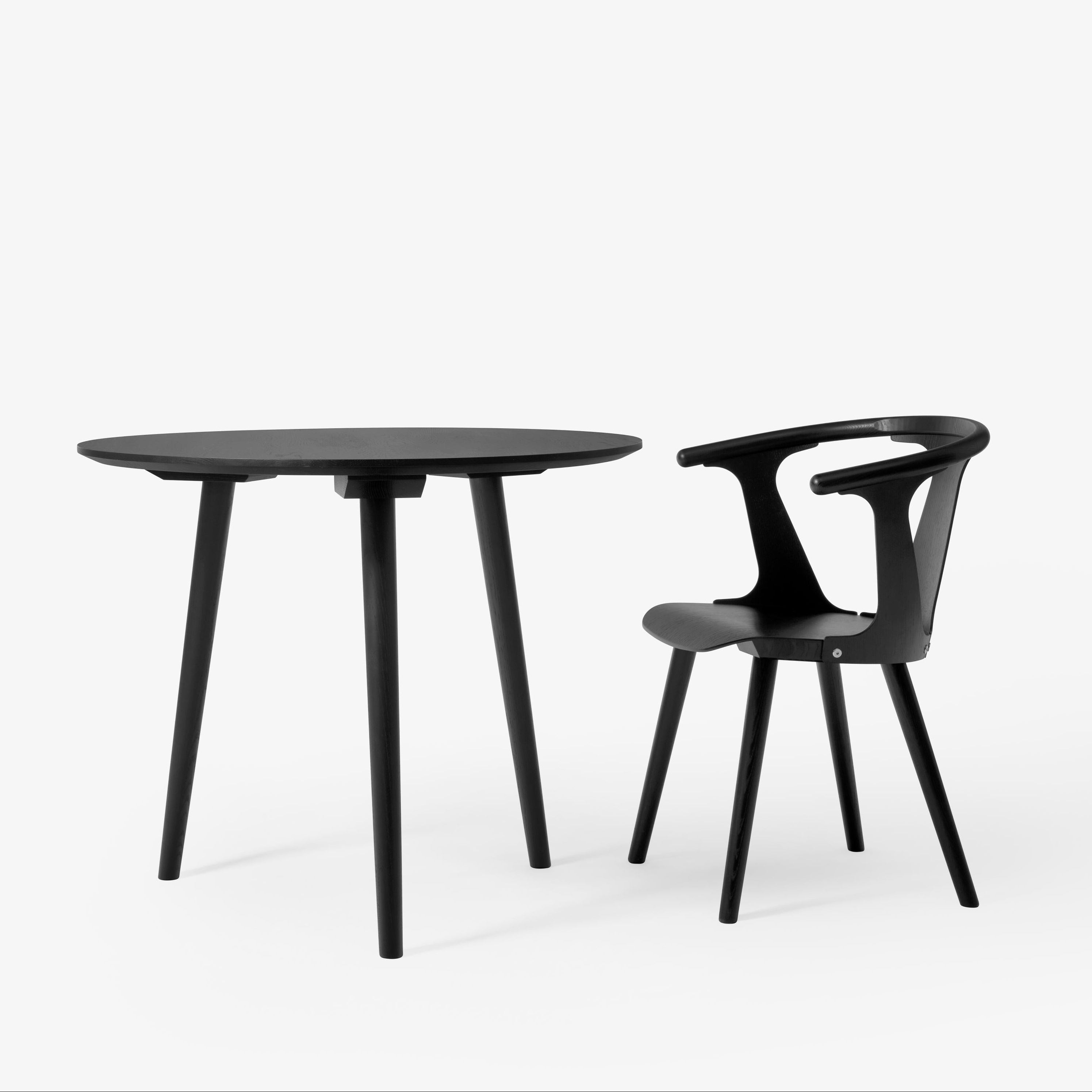 IN BETWEEN SK1 Chair in black lacquered oak