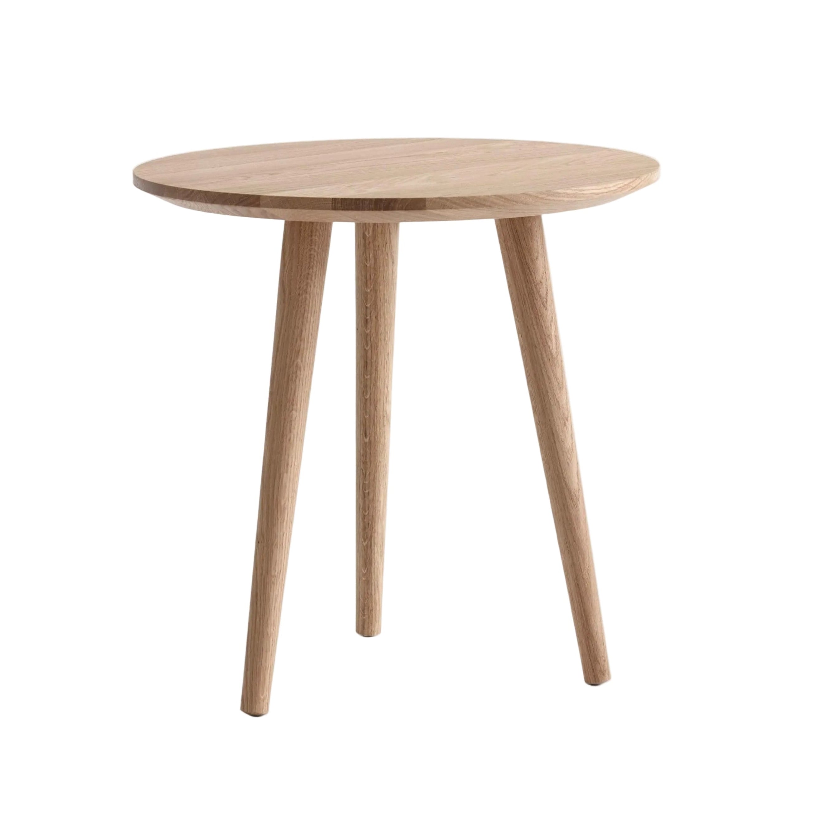 Side table IN BETWEEN oiled oak