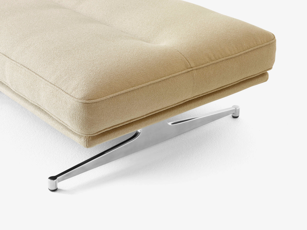 Pouf INLAND AV32 upholstered with an aluminum base