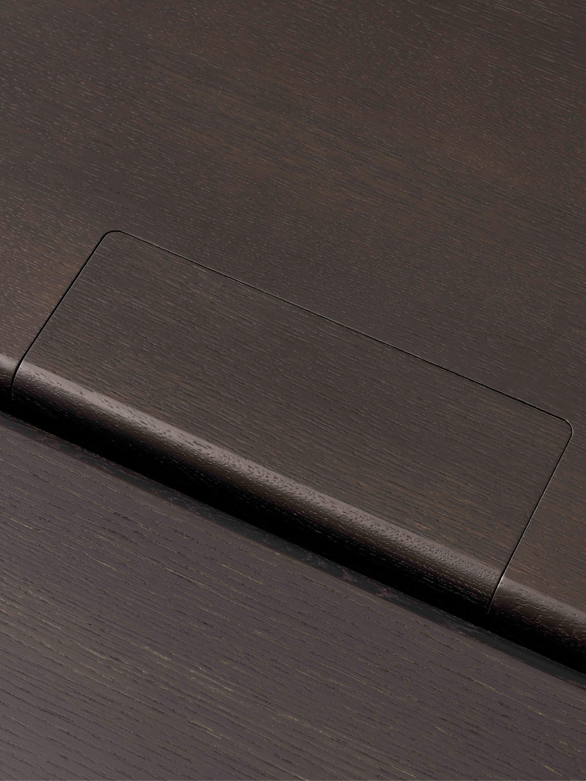 ITA Table dark oak wood