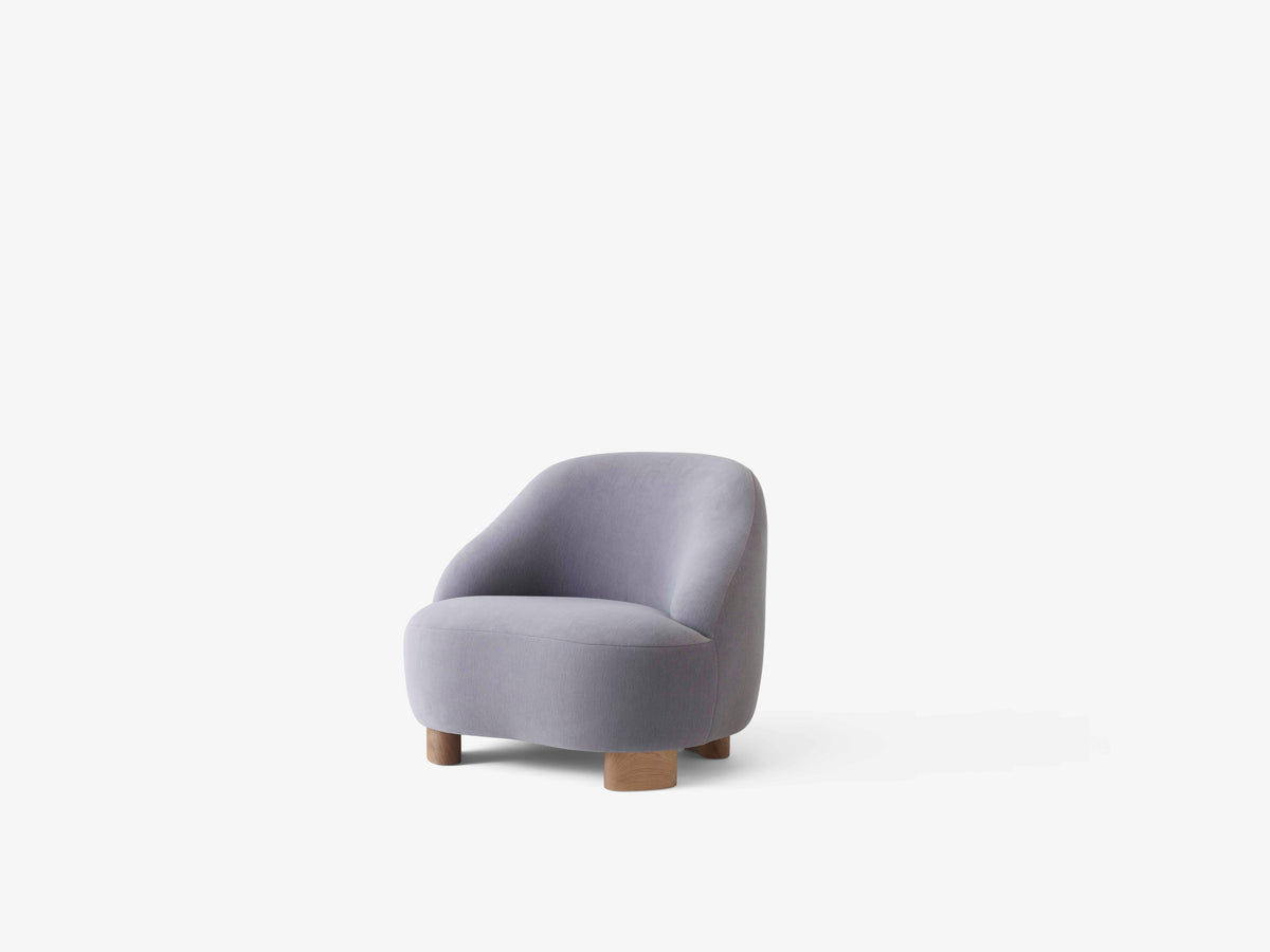 MARGAS LC1 Armchair upholstered with an oak base