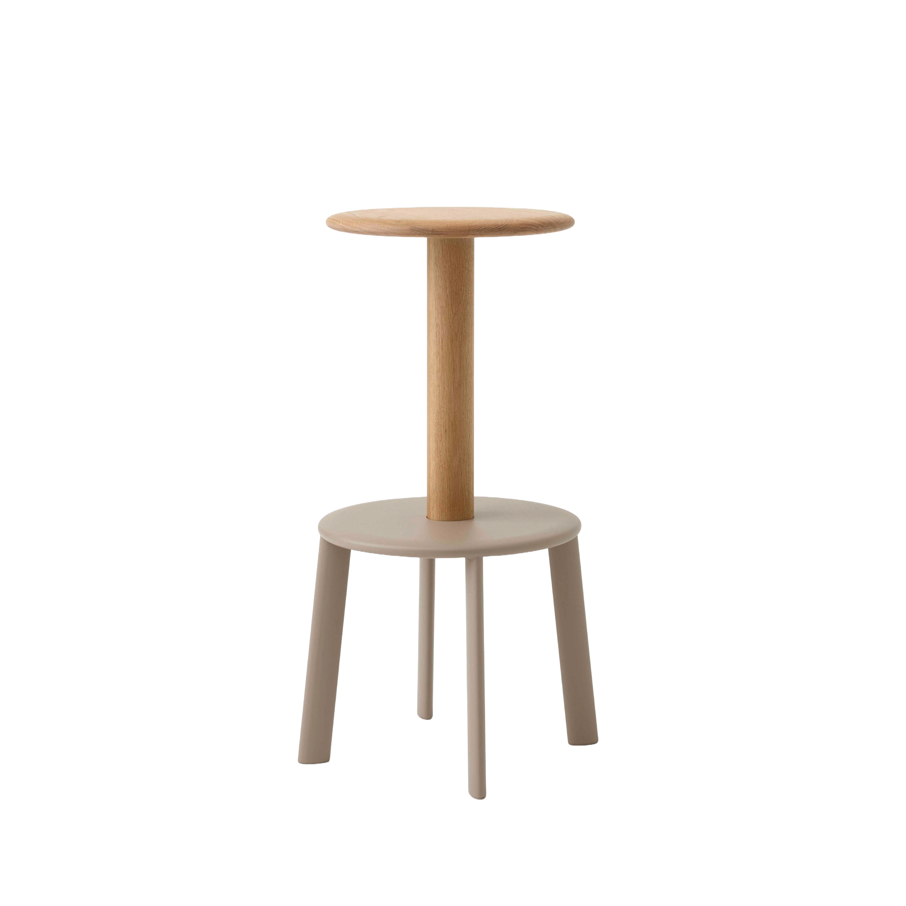 MASSIF stool in lacquered oak with a beige steel base