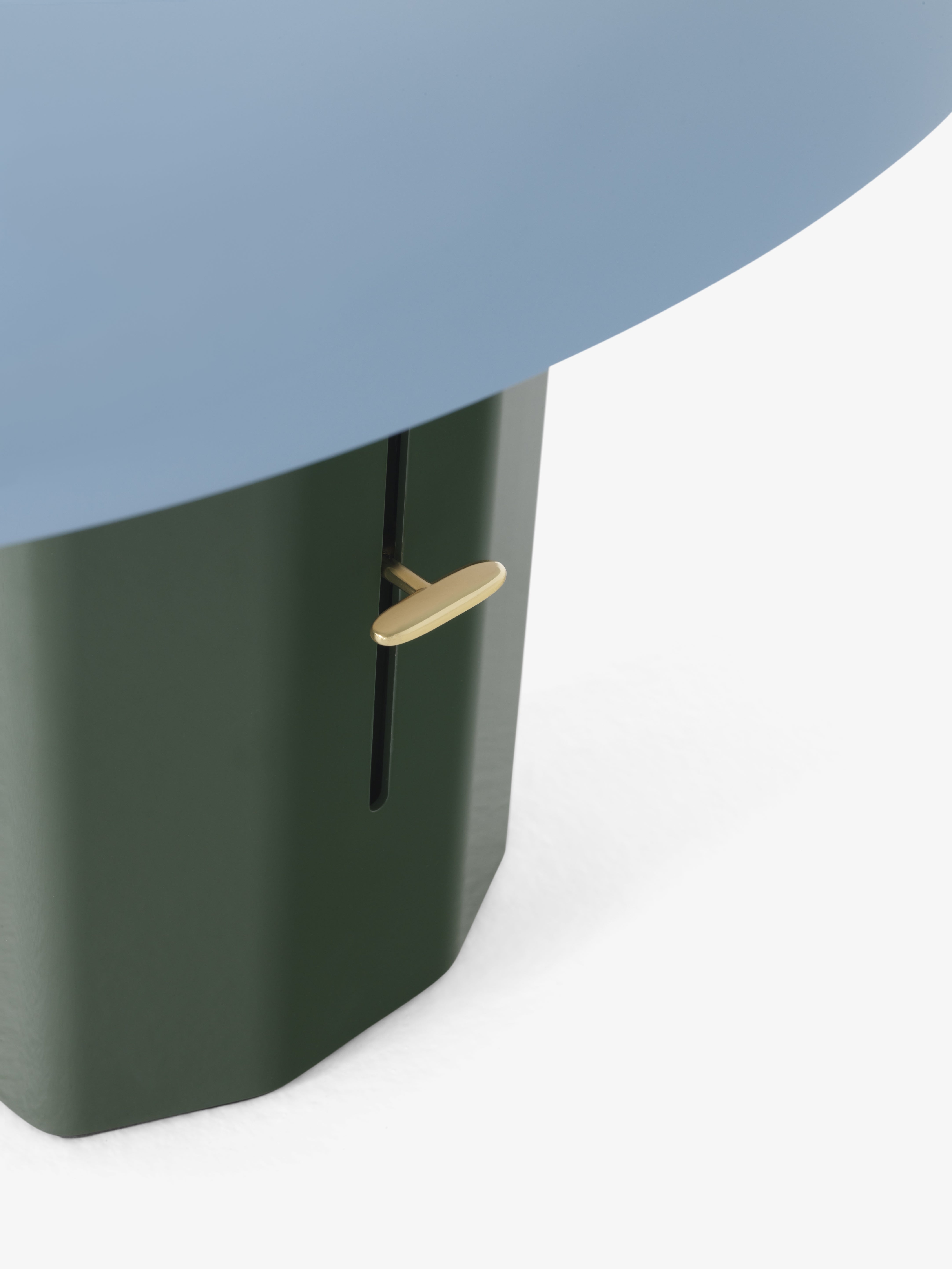MONTERA JH42 table lamp with a light blue shade and a dark green base.
