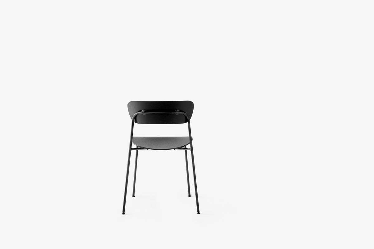 PAVILION AV1 Chair in Black Lacquered Oak with Black Base