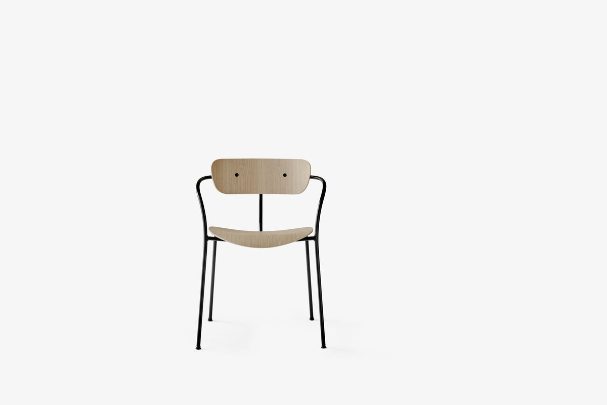 PAVILION AV2 Armchair with Armrests, Lacquered Oak with Black Base