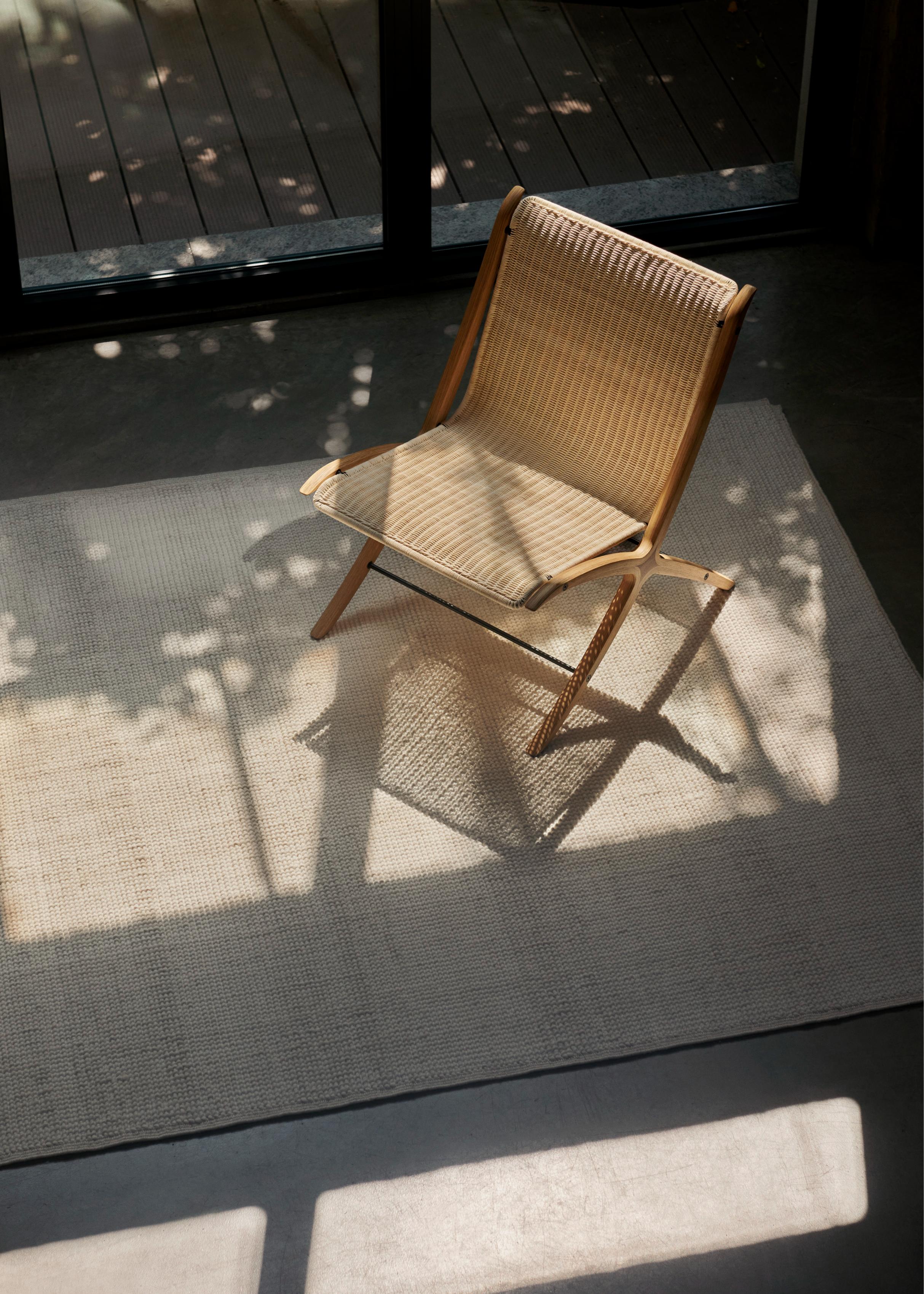 Chair X HM10 rattan seat with wooden base