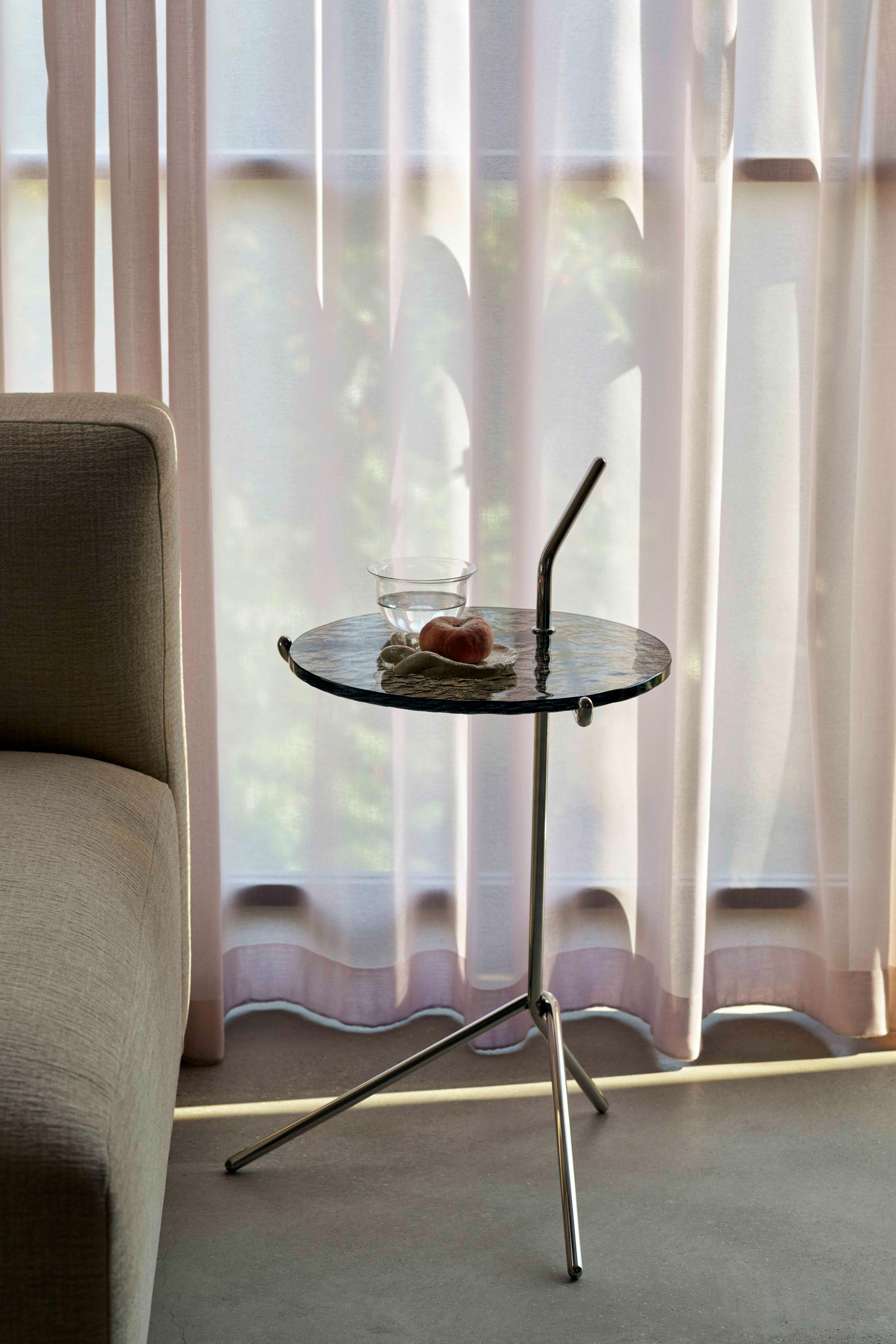 Side table HALTEN SH9 with smoky glass top and chrome base
