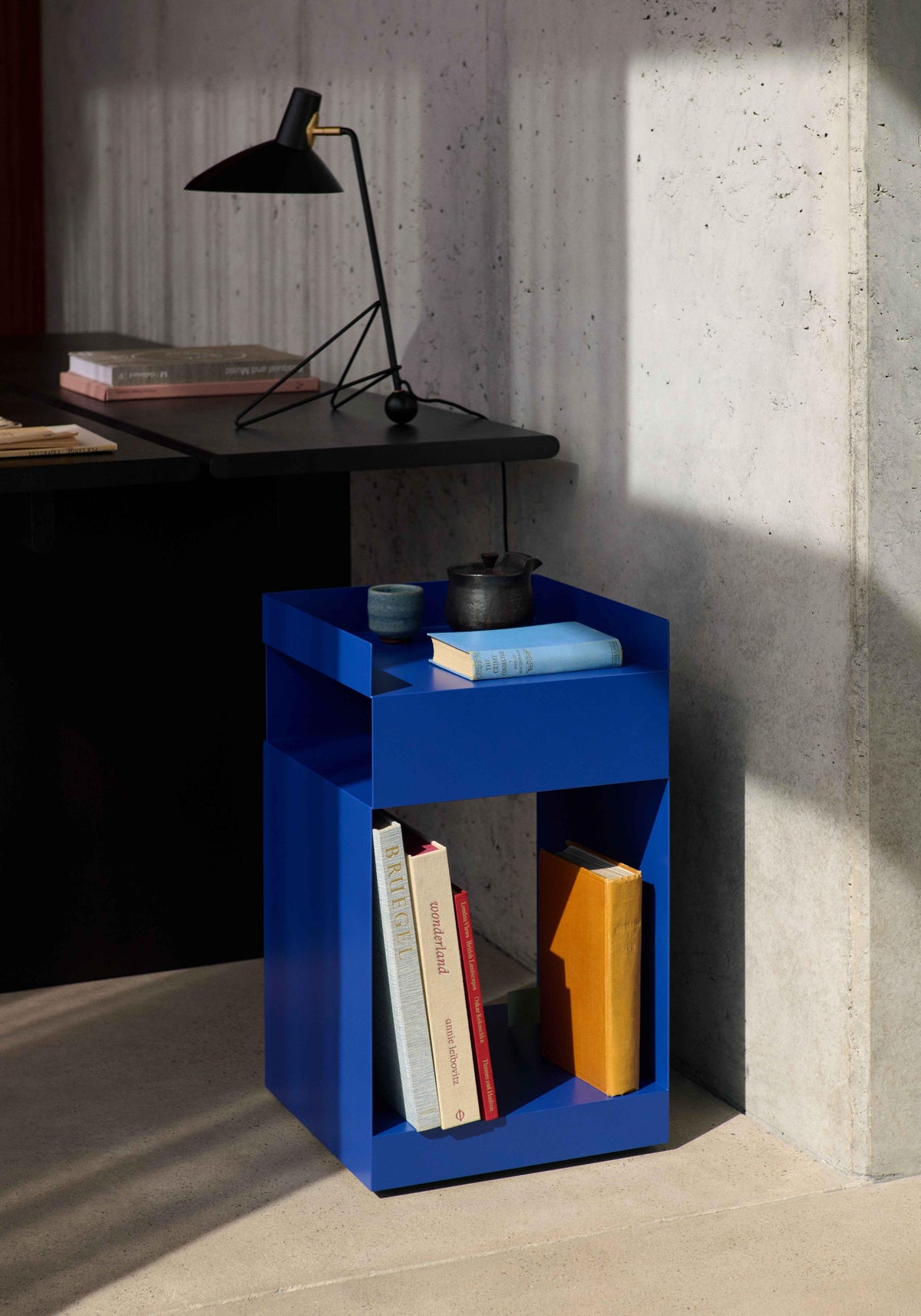 Rotate SC73 Rolling Cabinet, Graphite