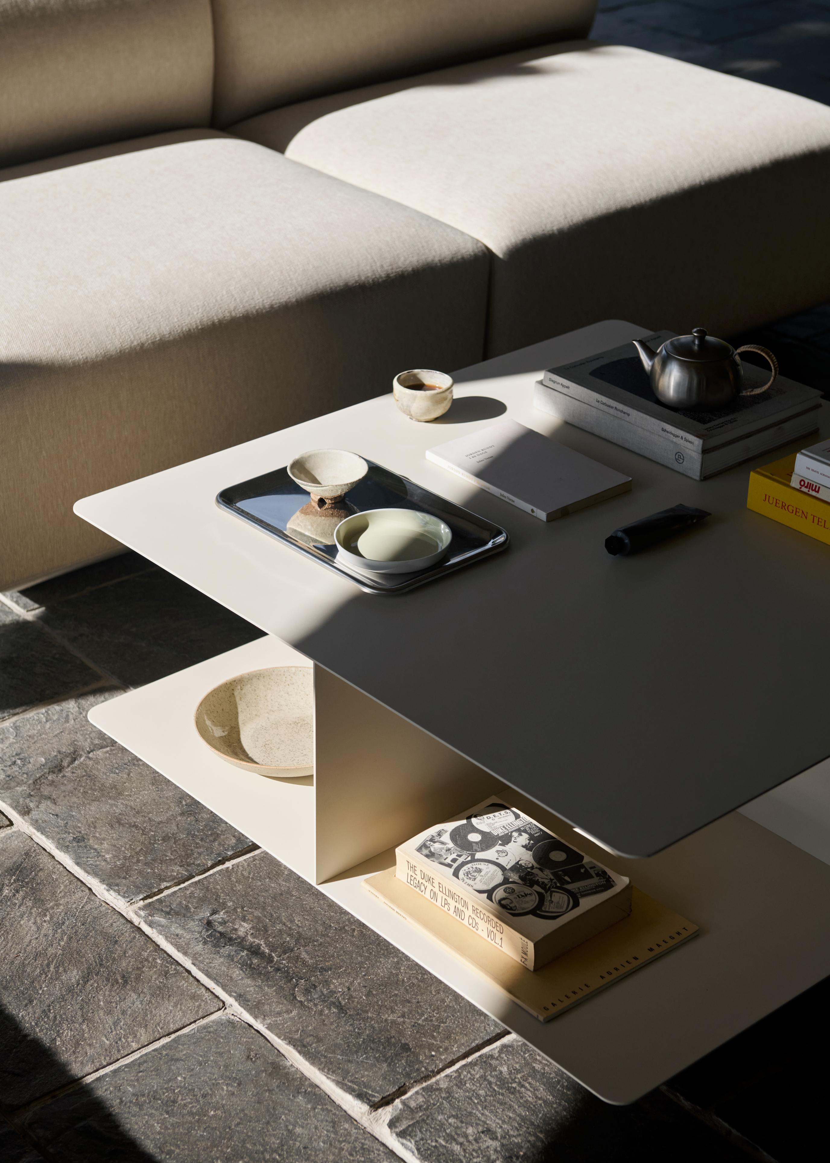 Develius EV3 Coffee Table Graphite