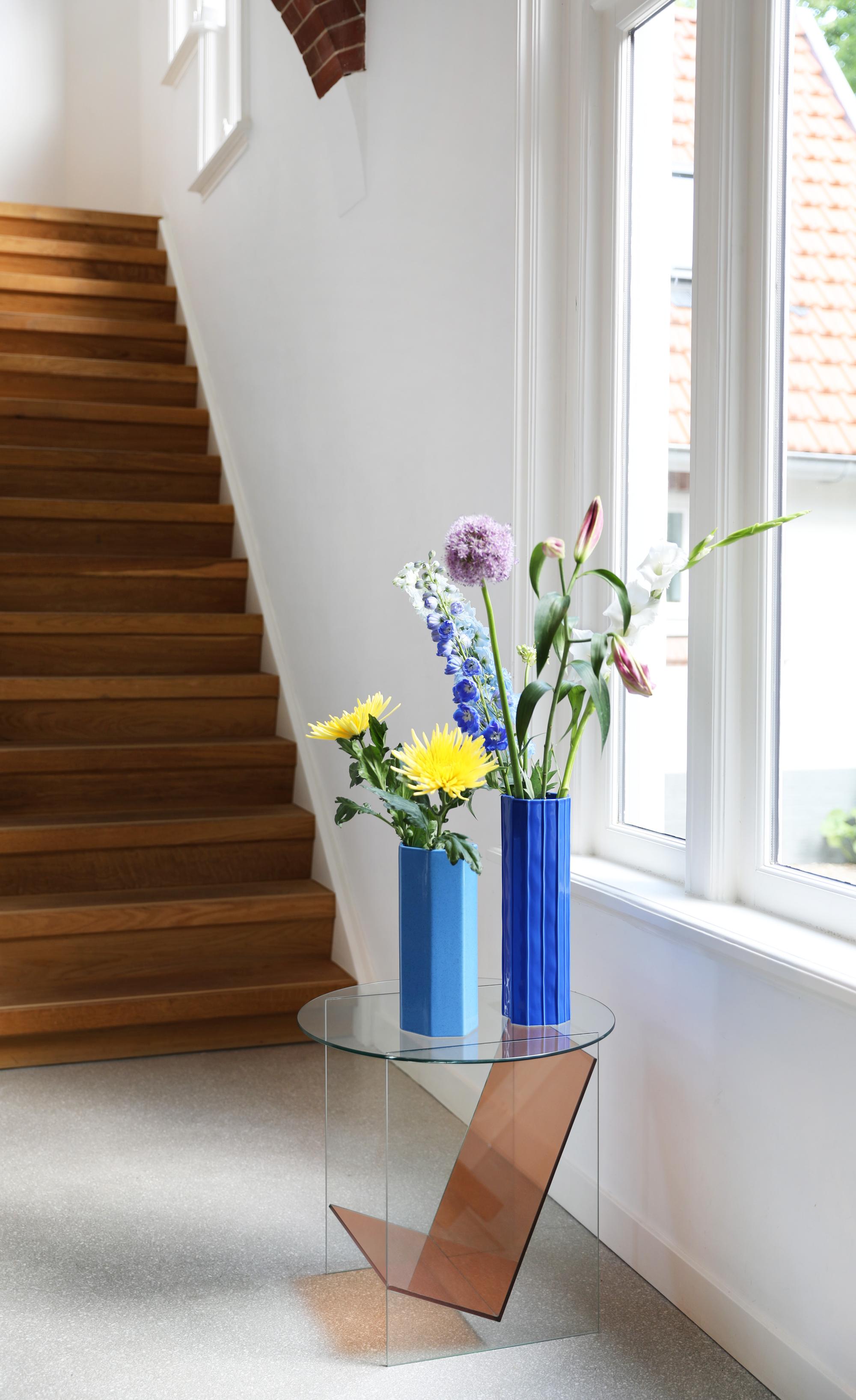 BRUTAL vase blue