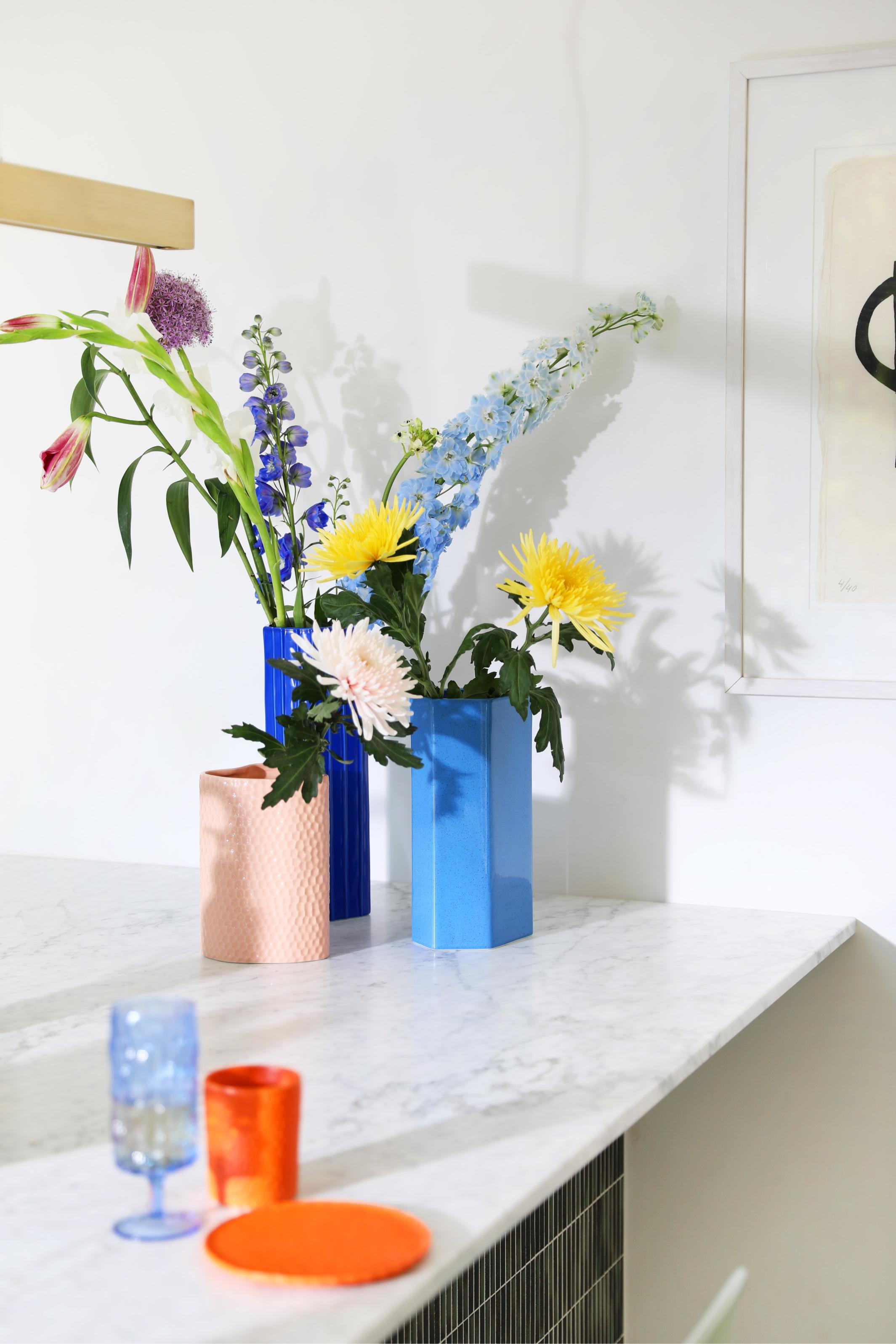 BRUTAL vase blue