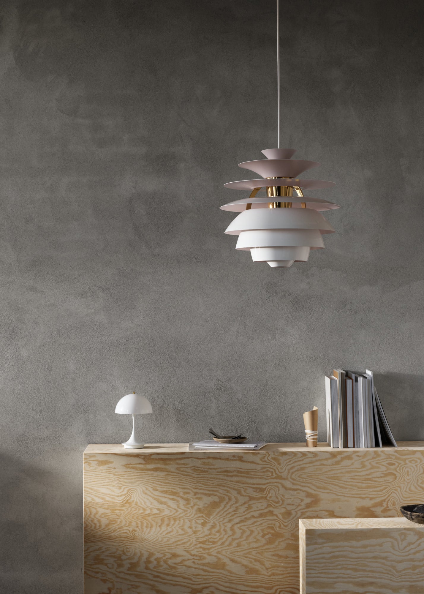 PH SNOWBALL pendant lamp in cream with brass finish