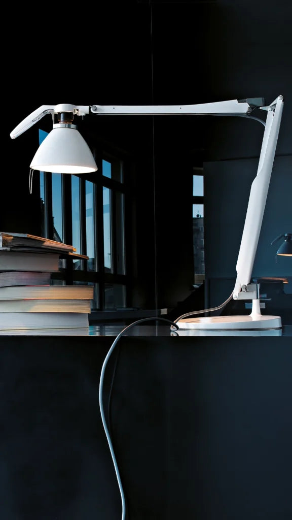 Fortebraccio black table lamp