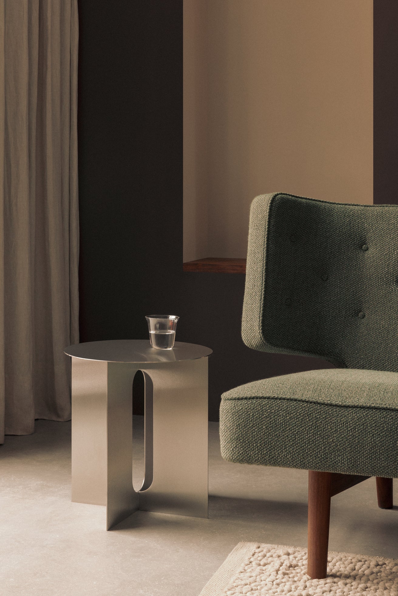 ANDROGYNE Steel Side Table