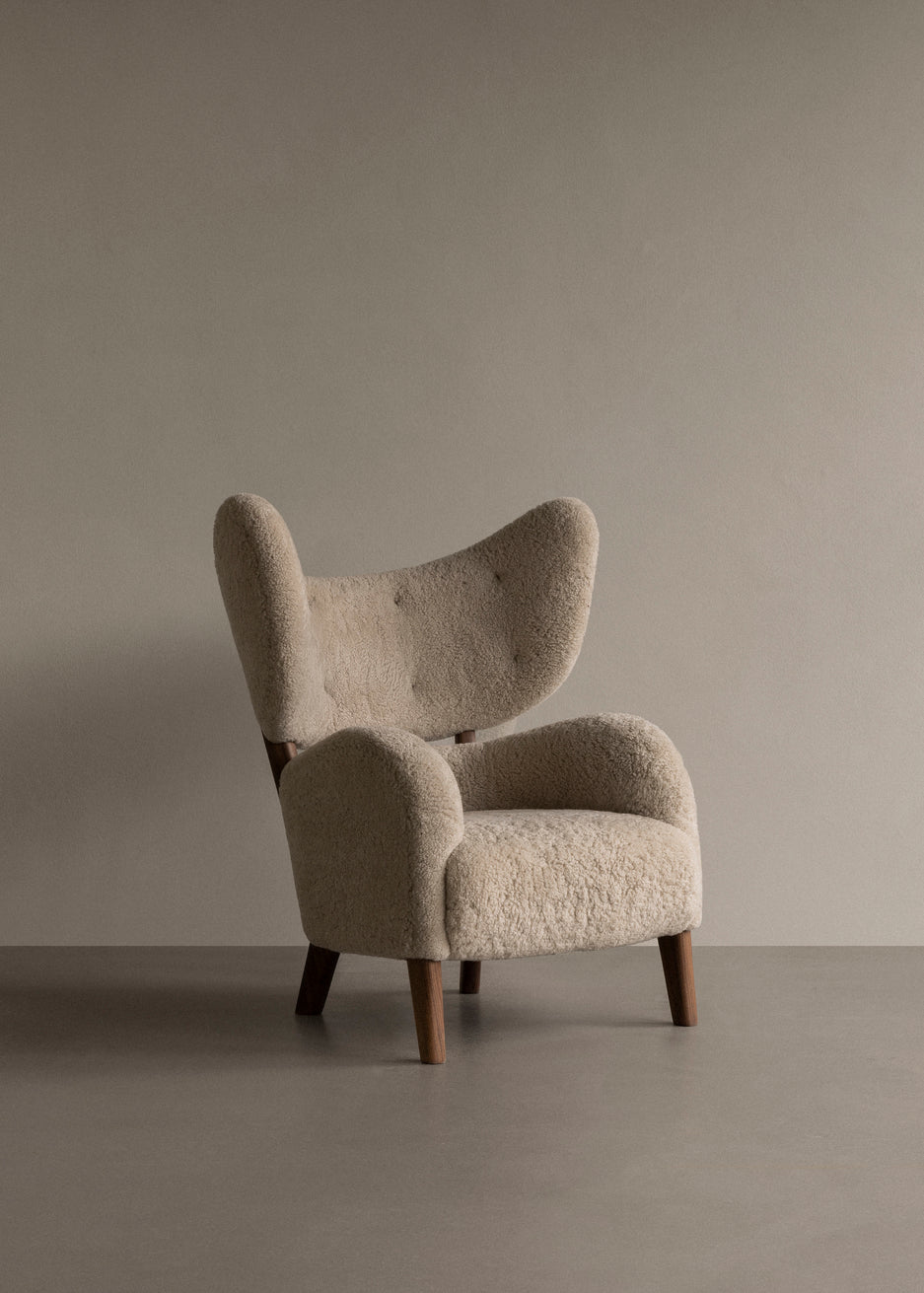 Fotel MY OWN CHAIR skóra owcza z orzechową podstawą
