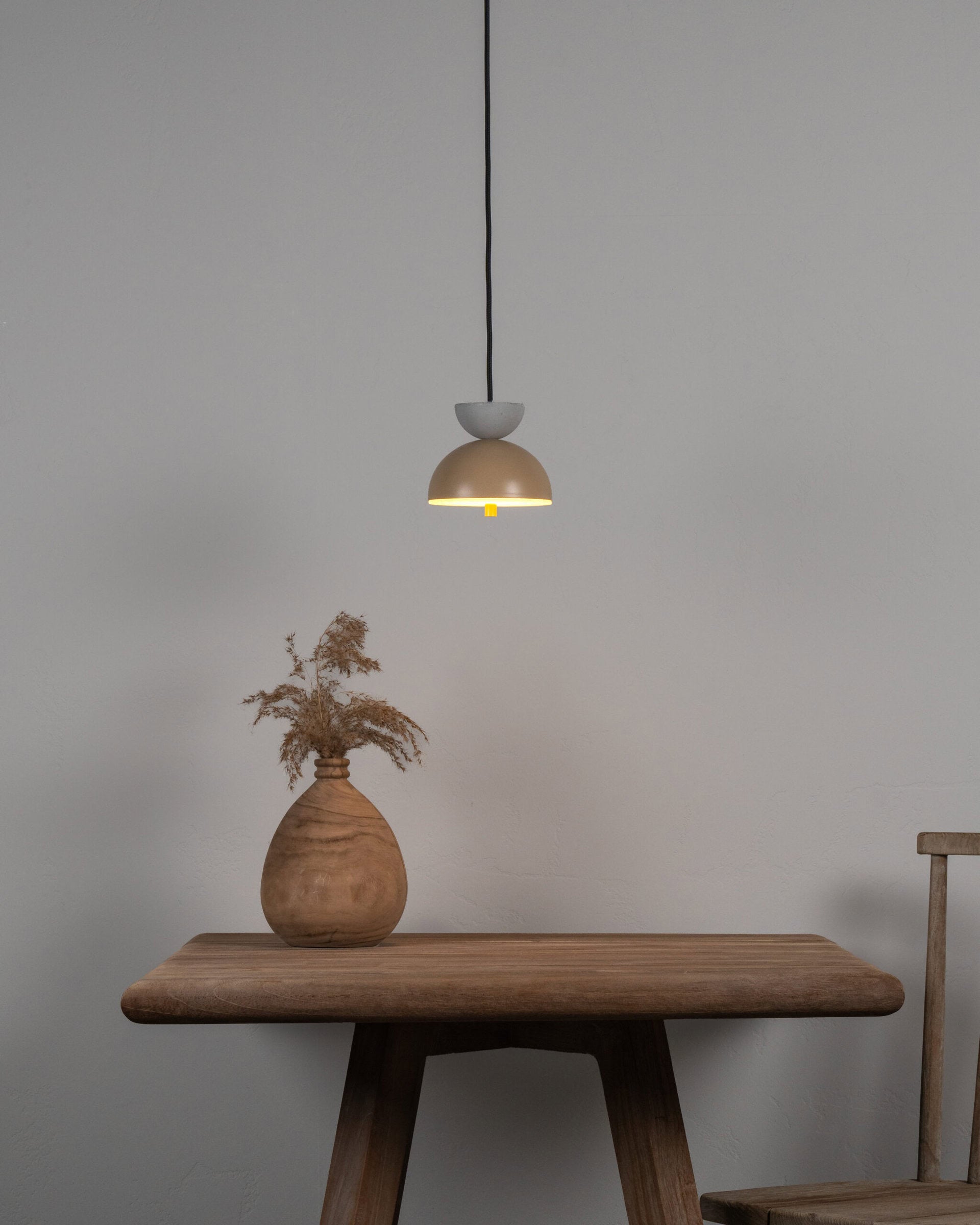BOSTON pendant lamp in aluminum with concrete