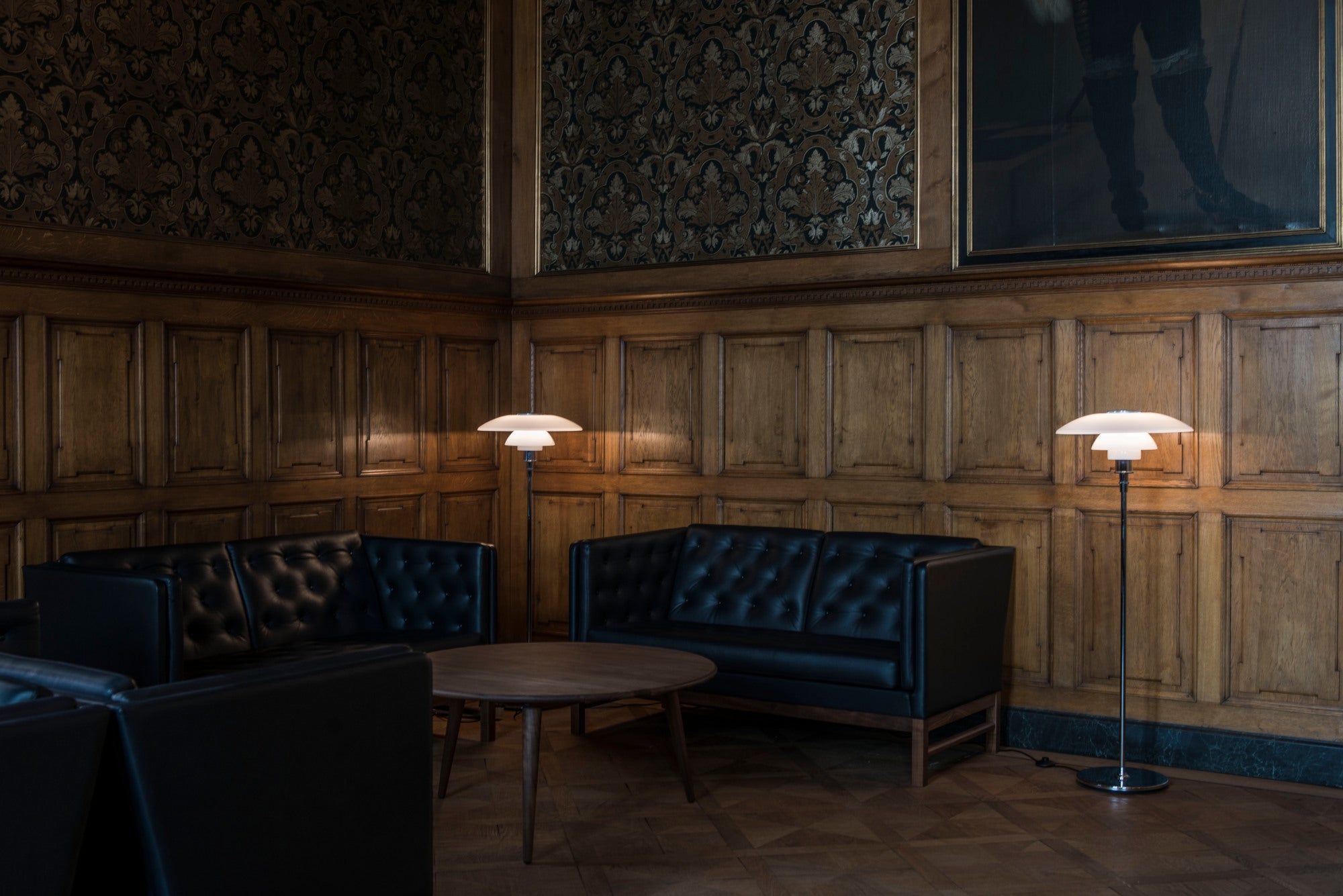 Stehlampe PH 4½-3½ weiß mit verchromtem Fuß