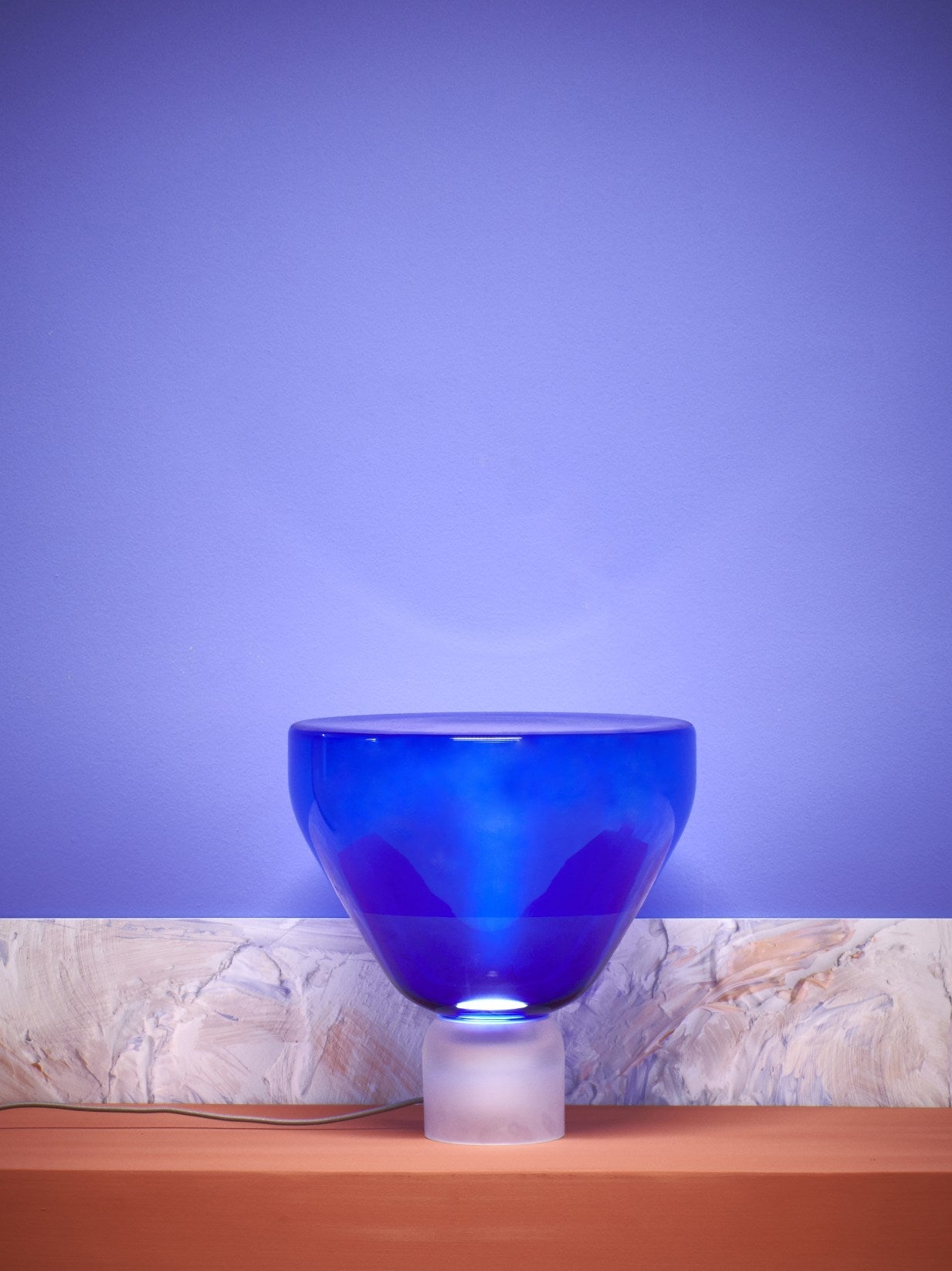 Lightline table lamp matte base