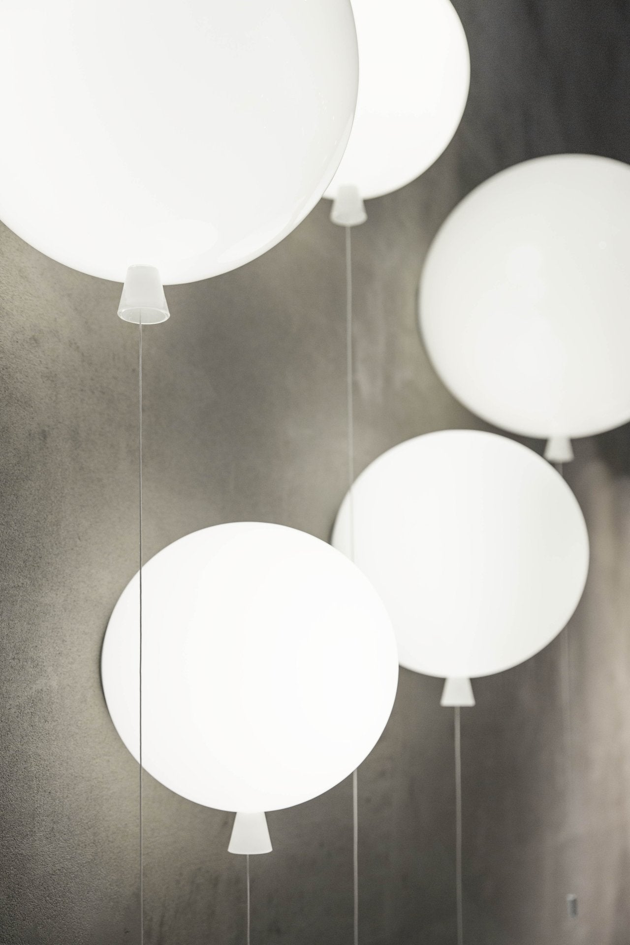 Memory glass wall lamp