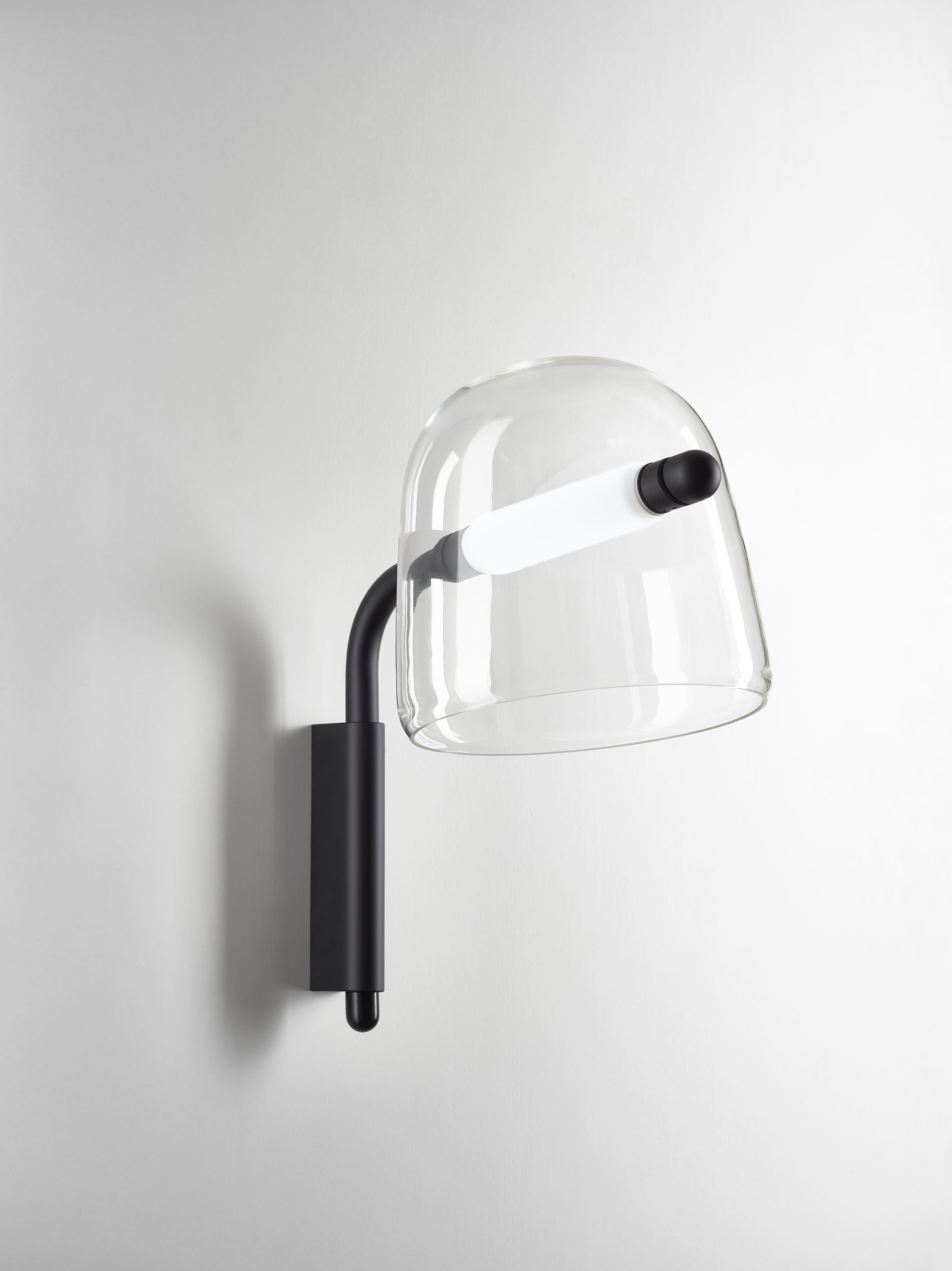 Wall lamp can be black base