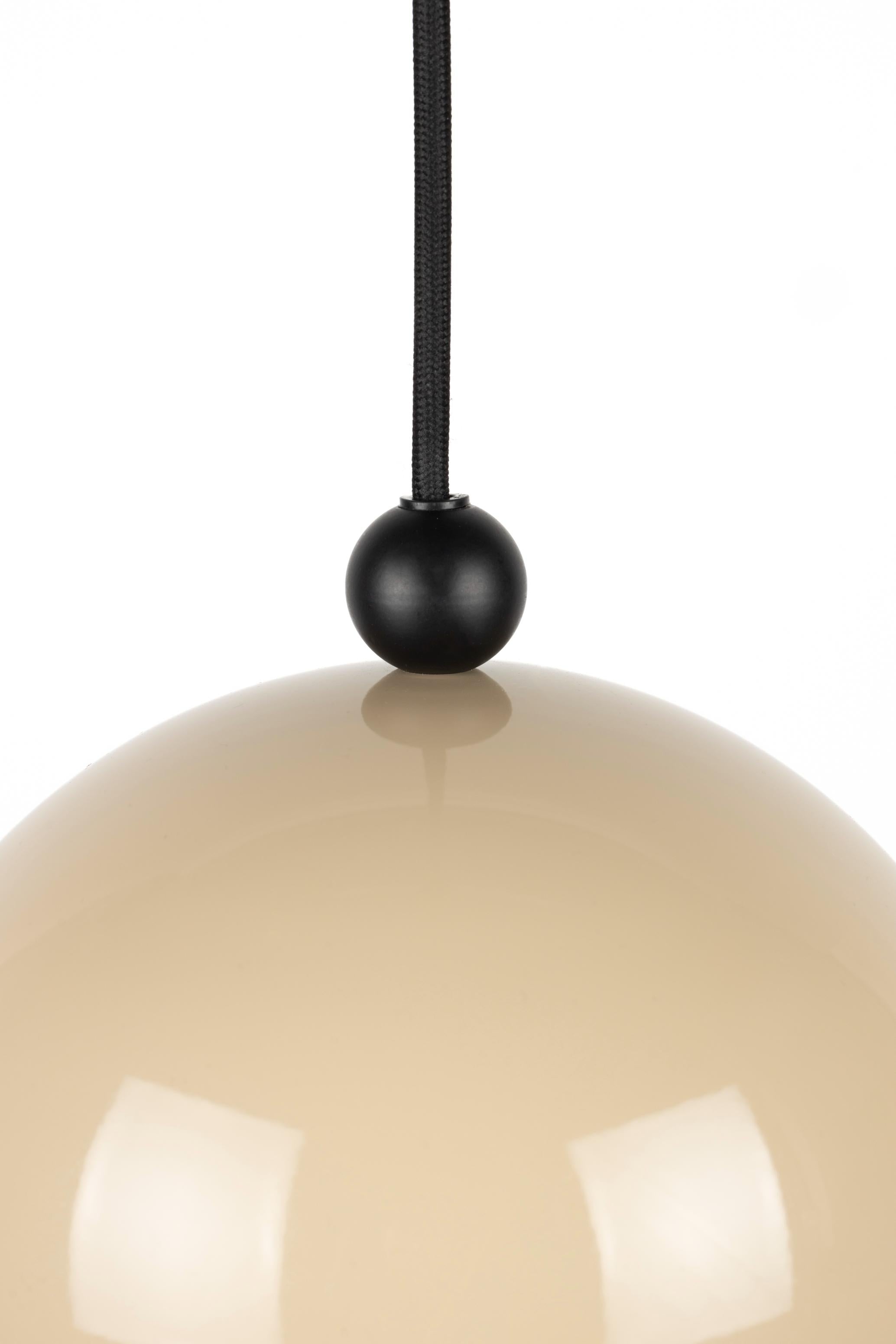 BUMBLE pendant lamp in beige with black finish