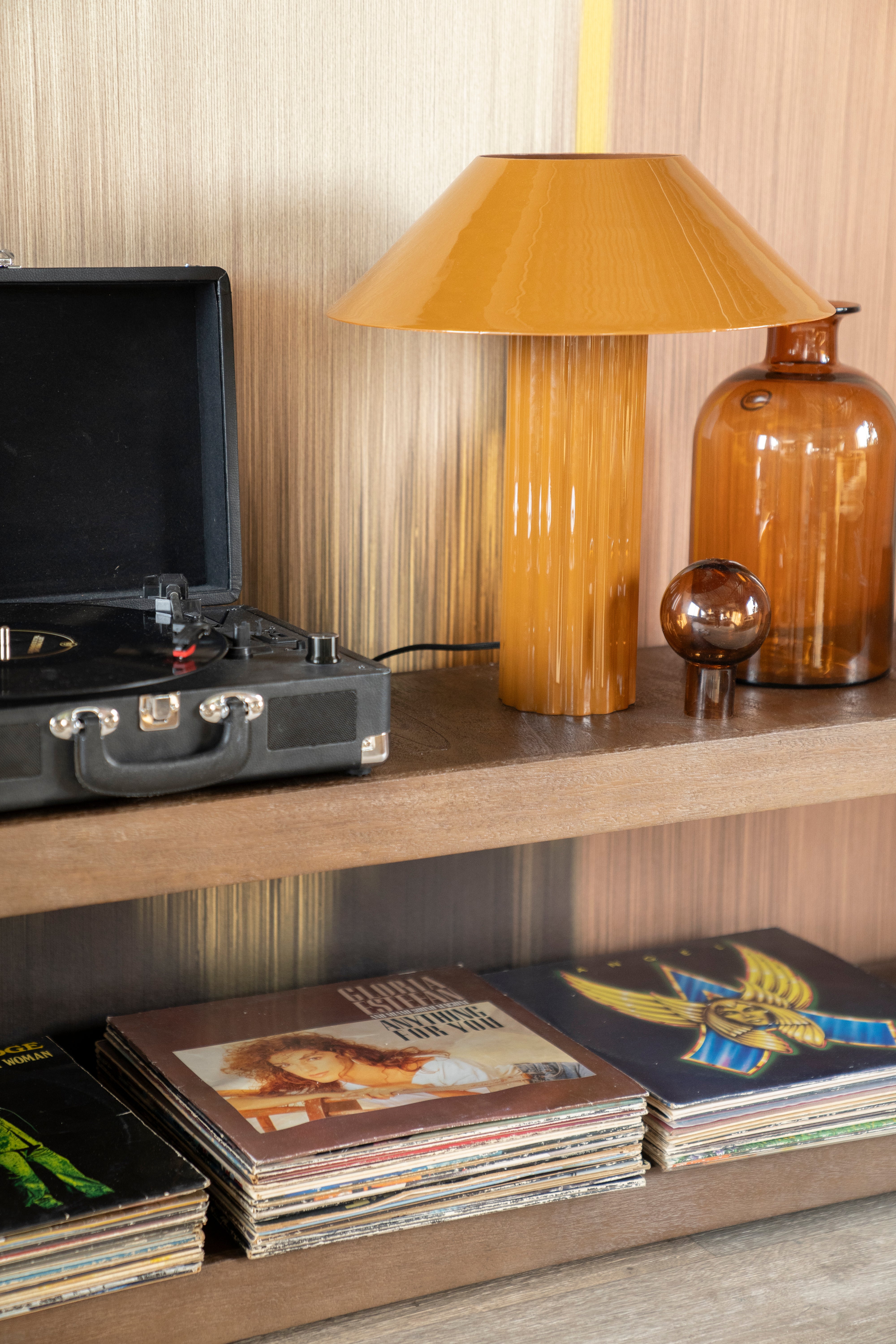 RTV-Sideboard ELORA aus Mangoholz