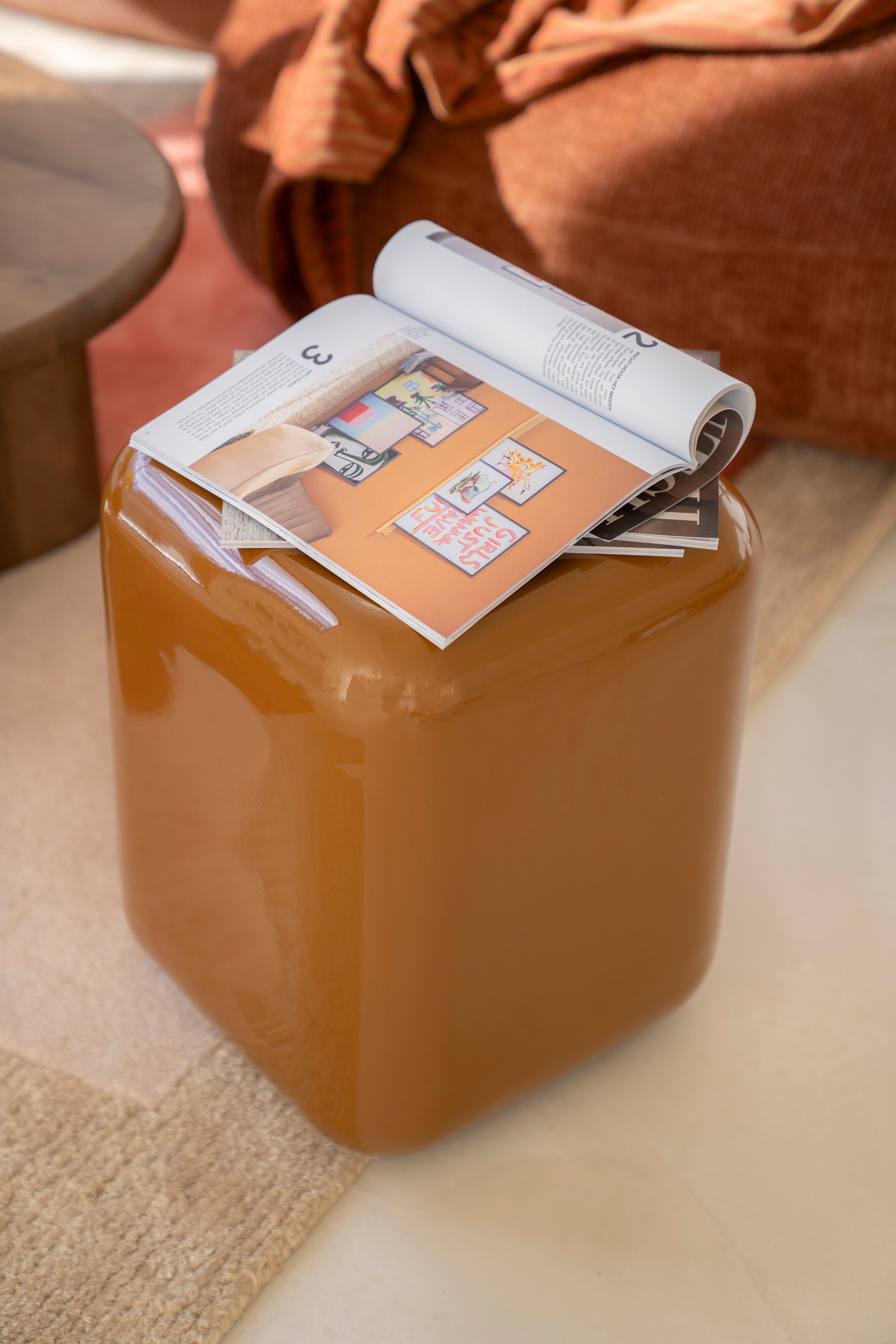 DIXON mustard stool