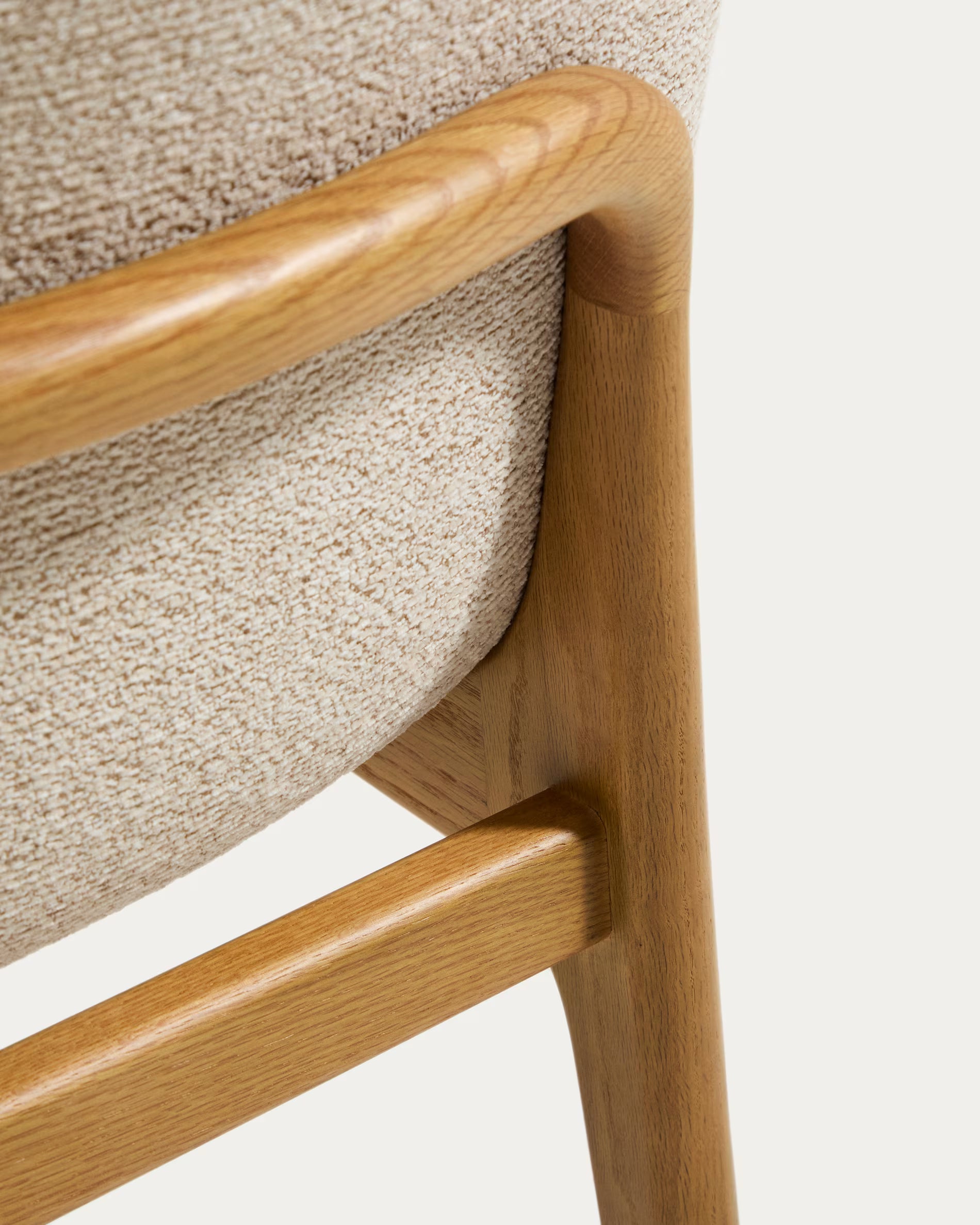 ELNOR Armchair in Beige Chenille with Oak Base