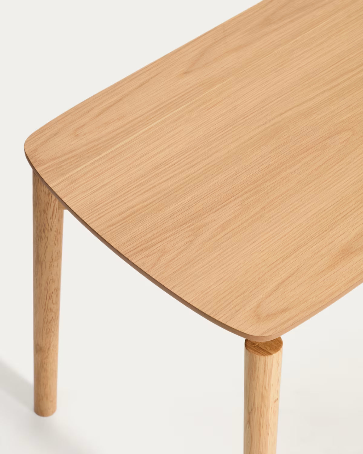 EVERA bench with oak veneer