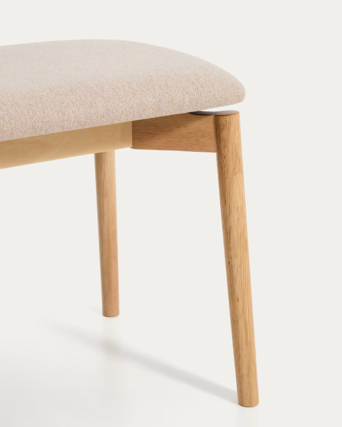 EVERA bench in beige chenille with a veneered oak base.