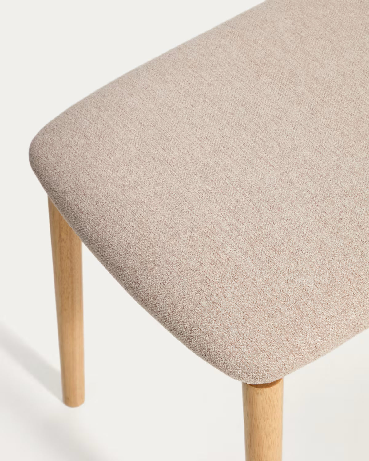 EVERA bench in beige chenille with a veneered oak base.