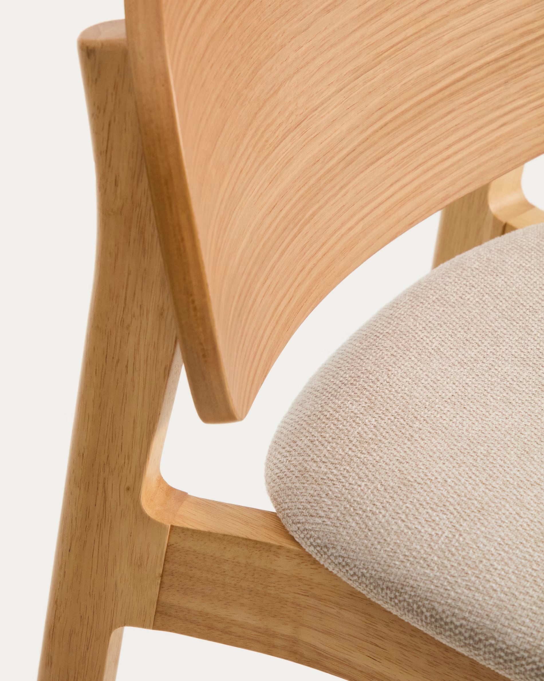 LUDARA Bar Stool in Beige Chenille with a Veneered Oak Base
