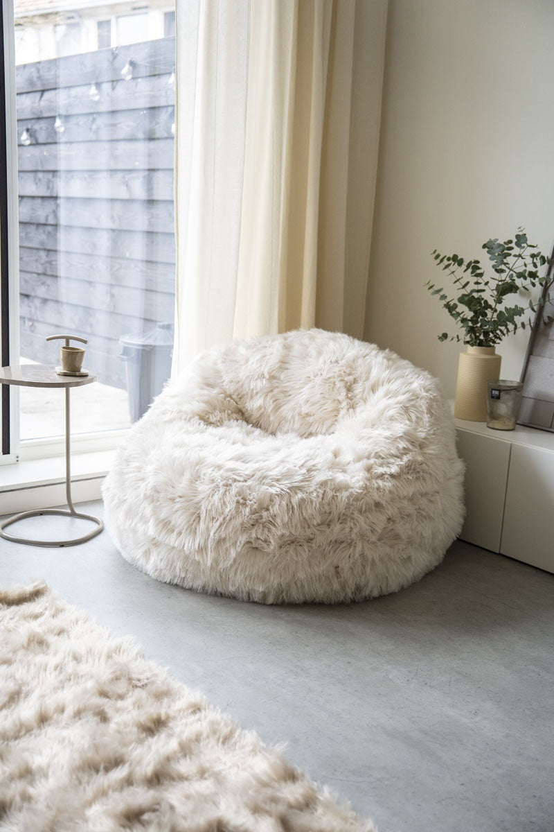 Fotel SNUZZLE kremowy do salonu