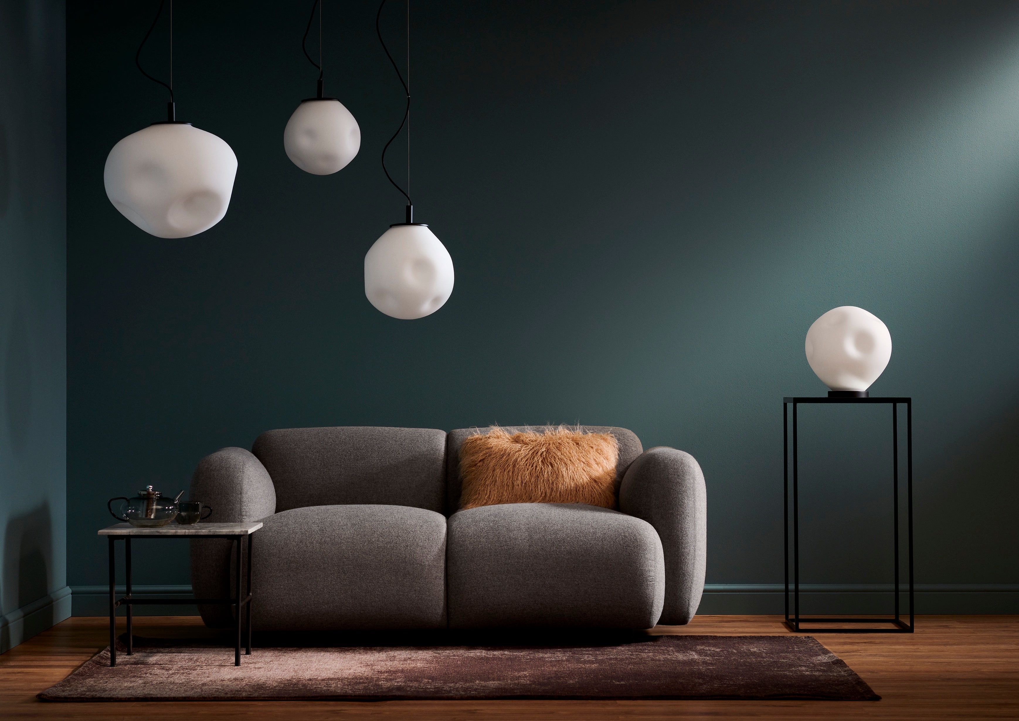 CLOE black pendant lamp