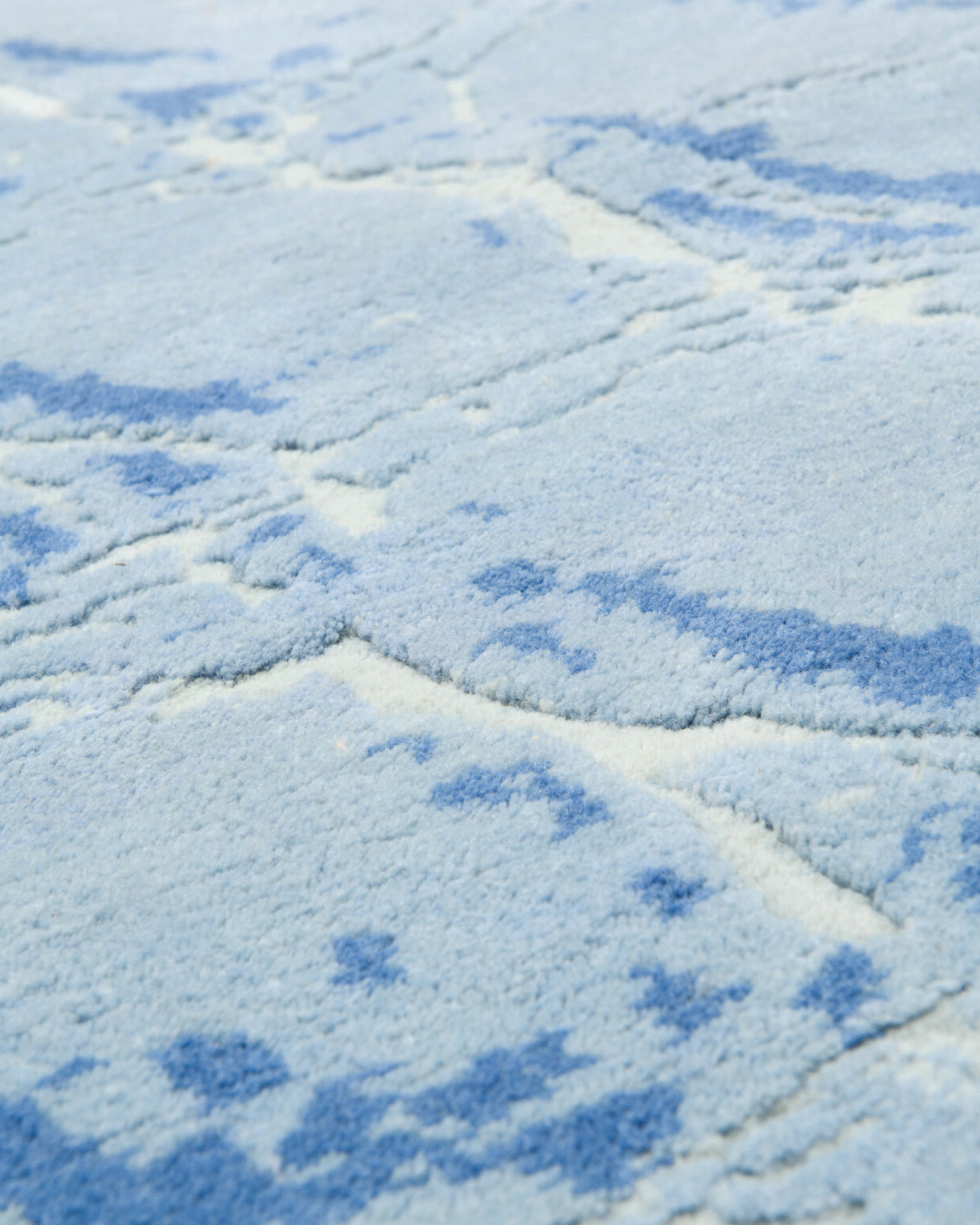 Dywan dekoracyjny asymetryczny CROCODIL niebieski