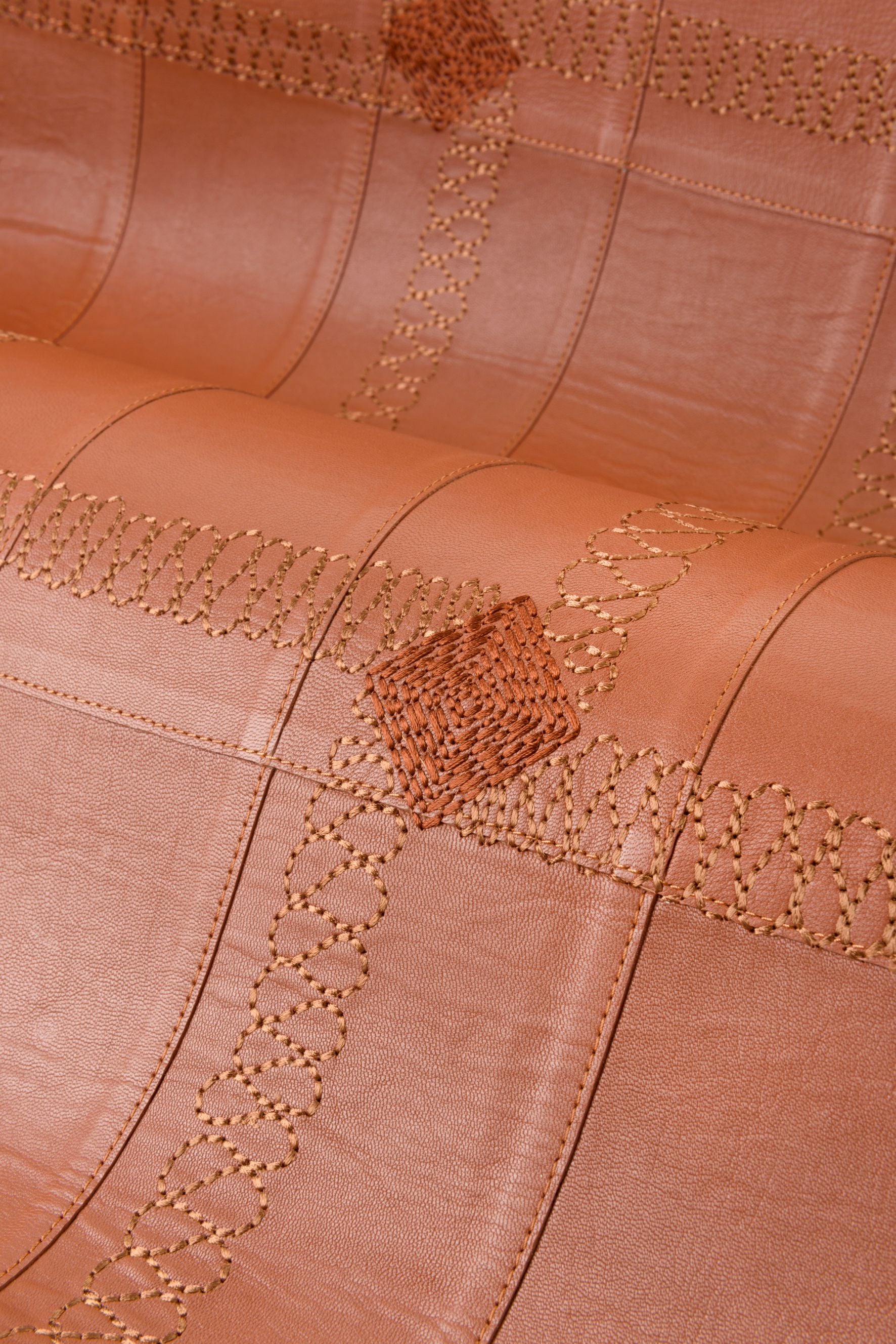 Pearl geometric pattern natural leather wallpaper CASSONE