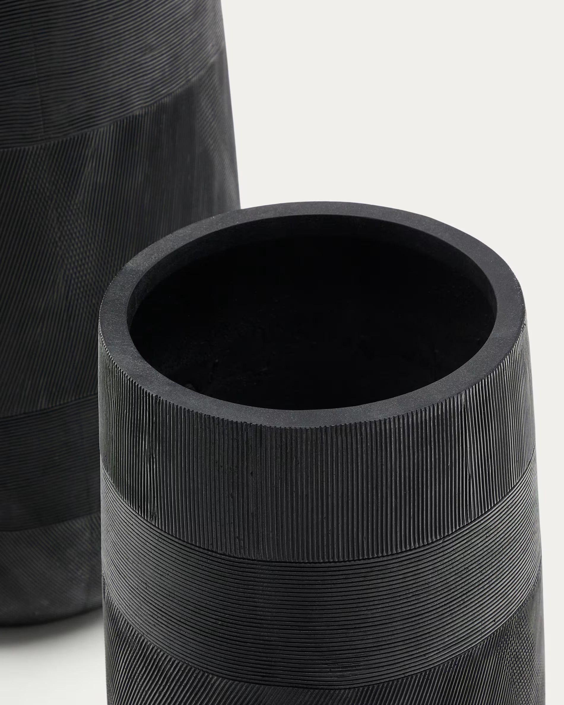 Set of pot tival black polycement