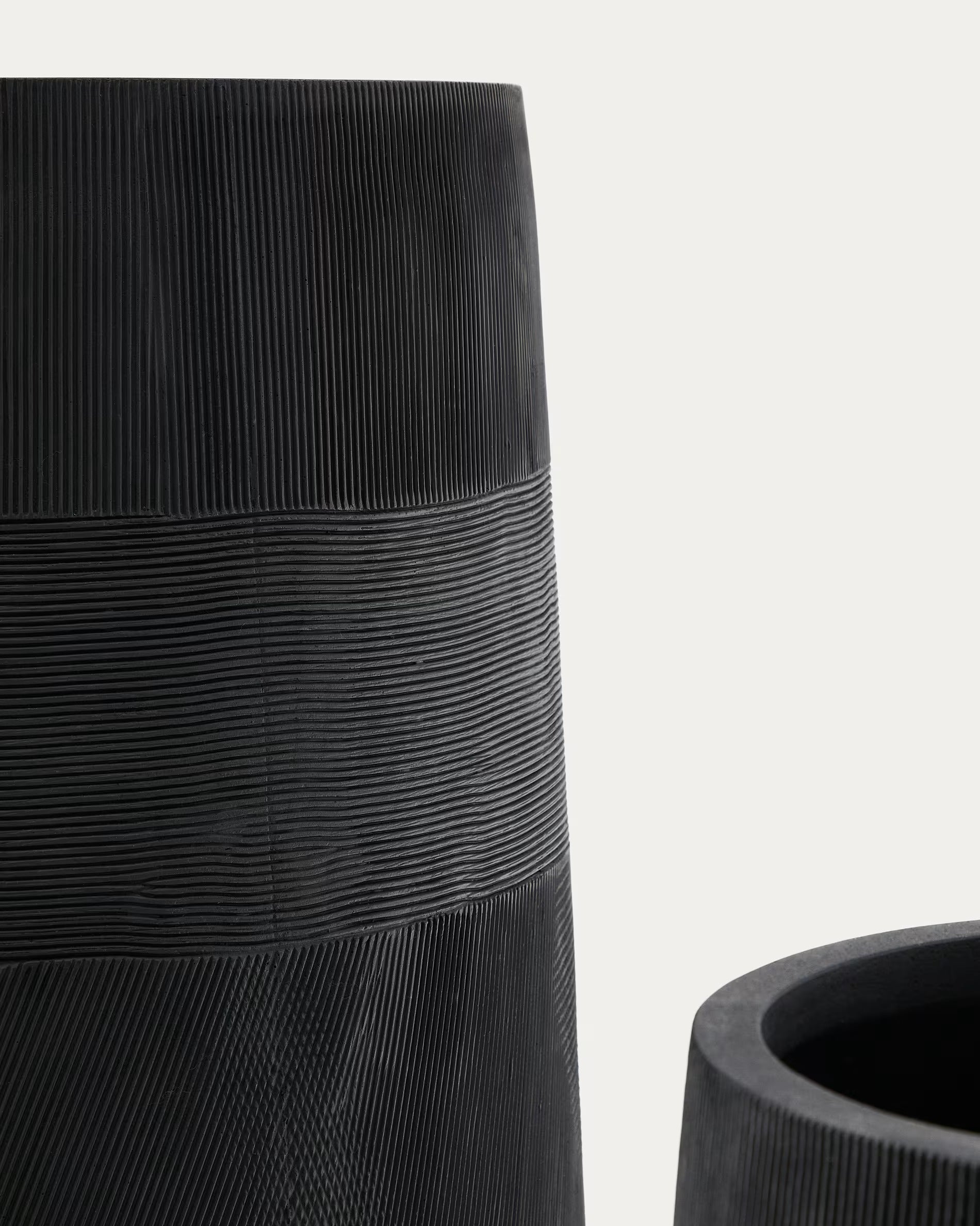 Set of pot tival black polycement