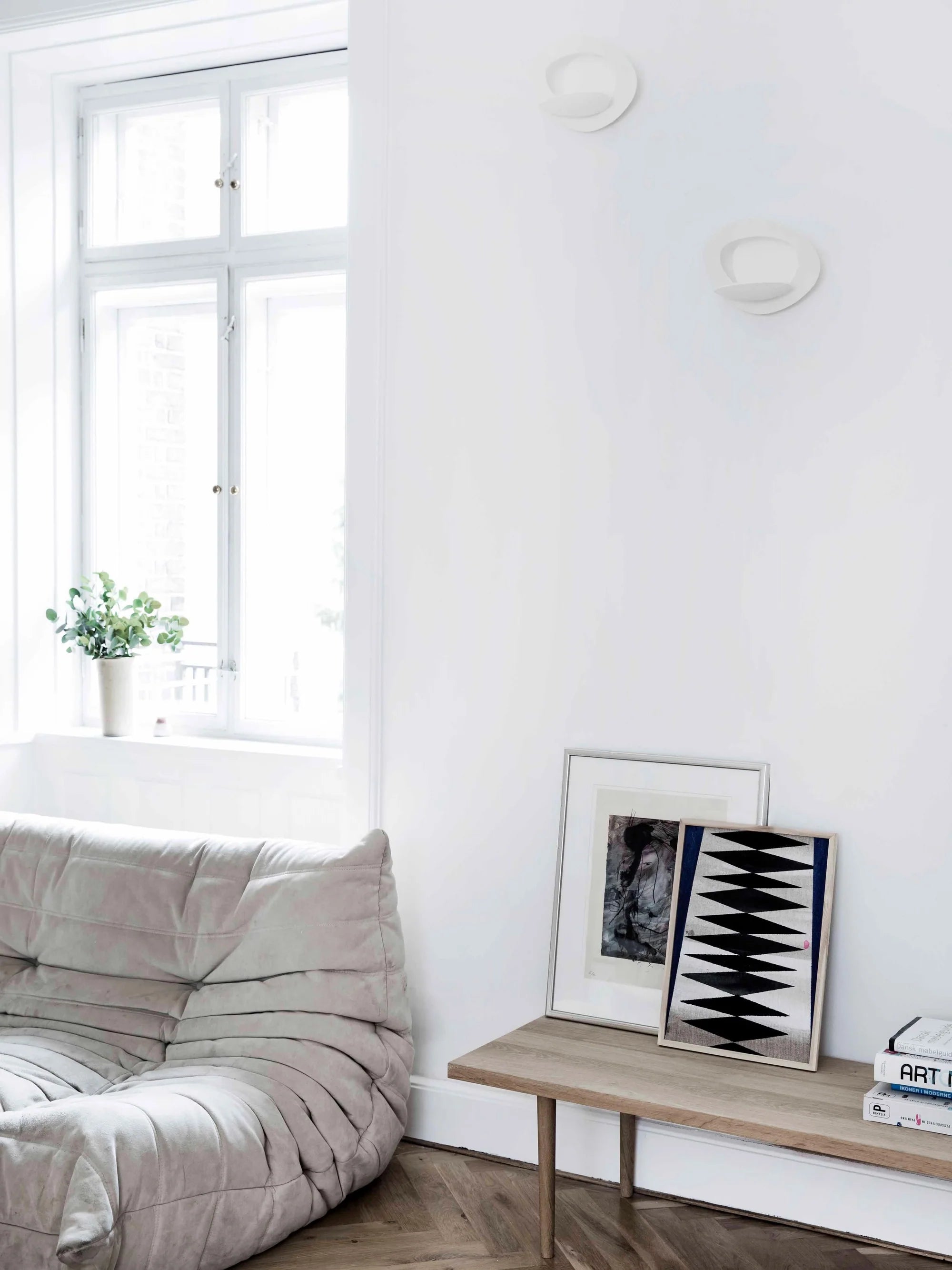 PRICE wall lamp white