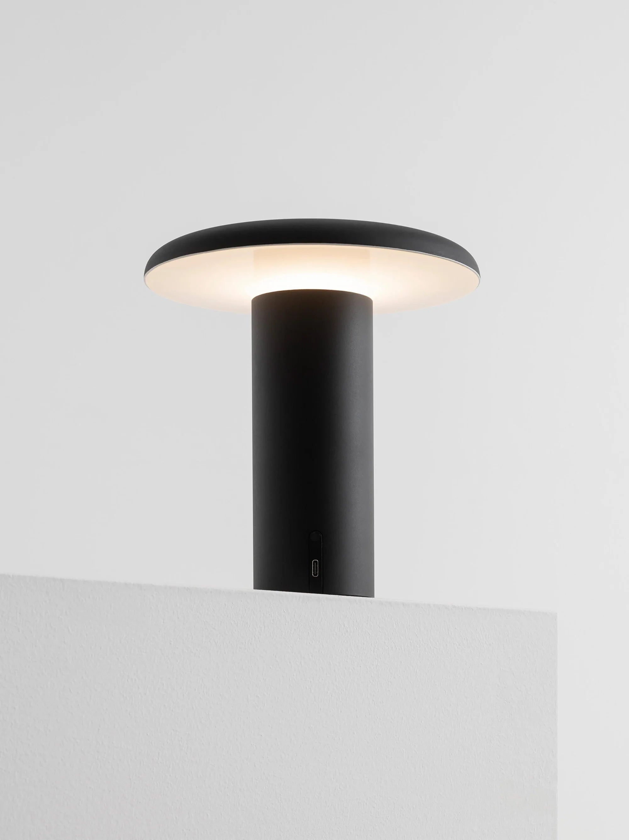 Portable Lamp TAKKU lacquered black