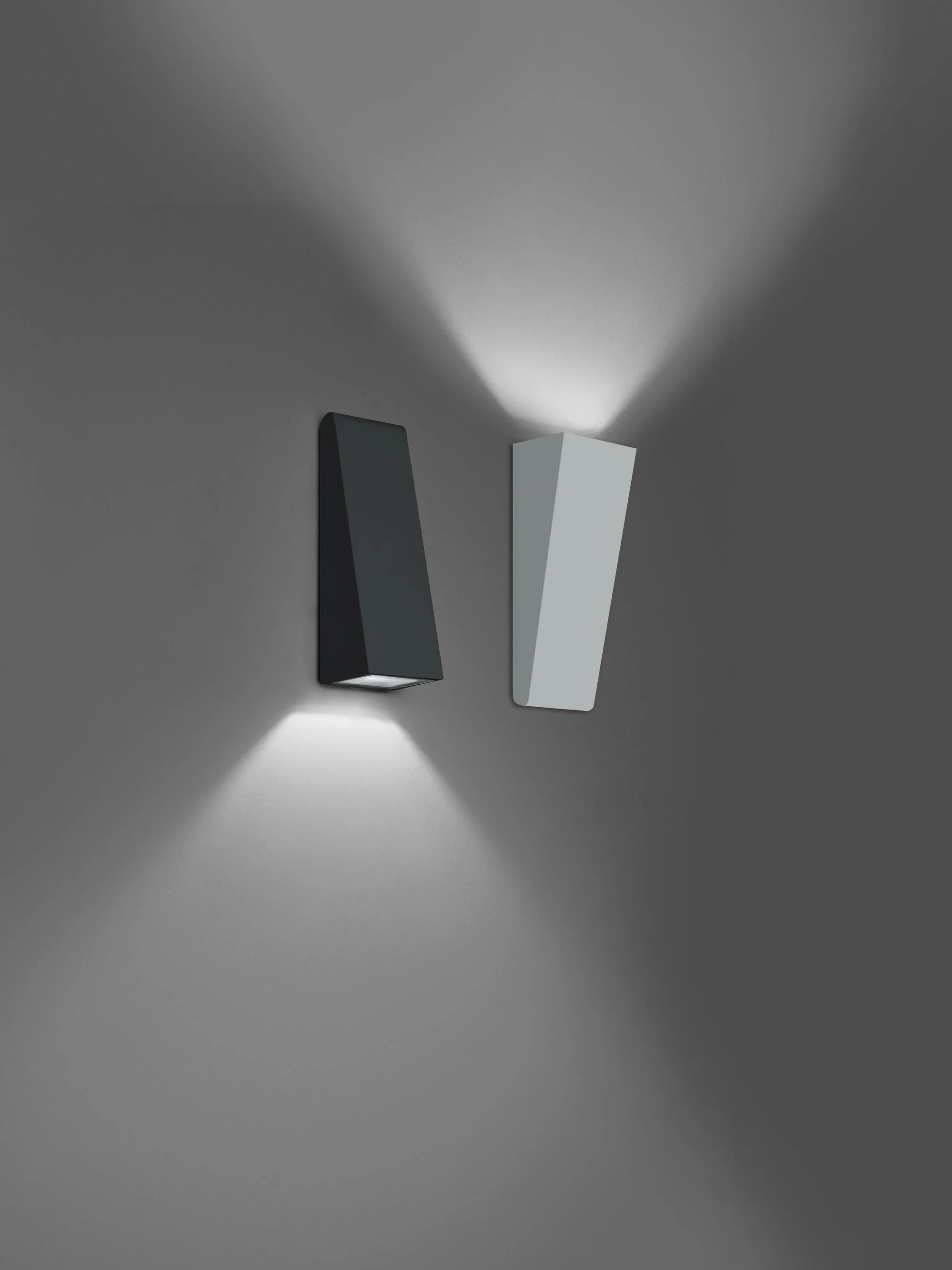 Außenwandleuchte CUNEO hellgrau