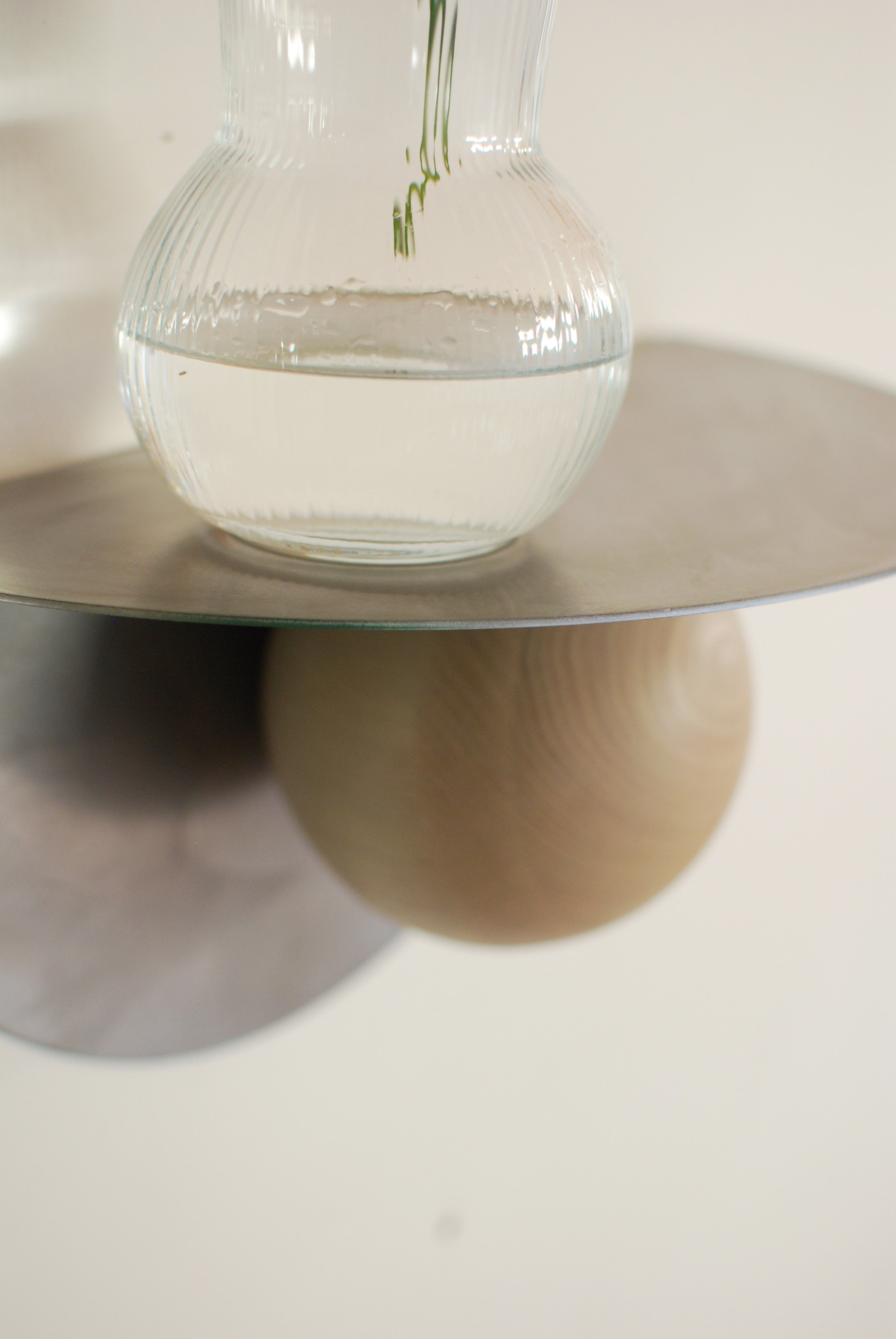 Wall shelf POP in steel and wood