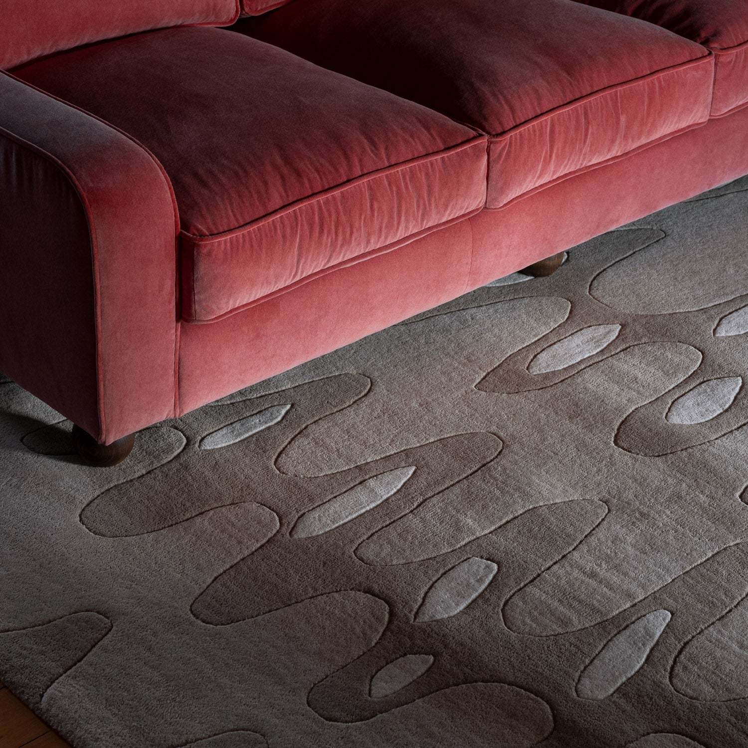 Wavy Beige Carpet