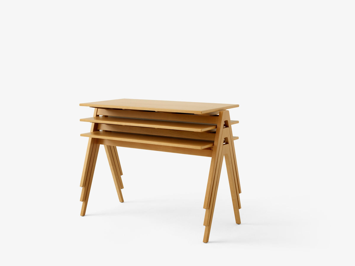 DAYSTAK Table RD2 Beech Wood