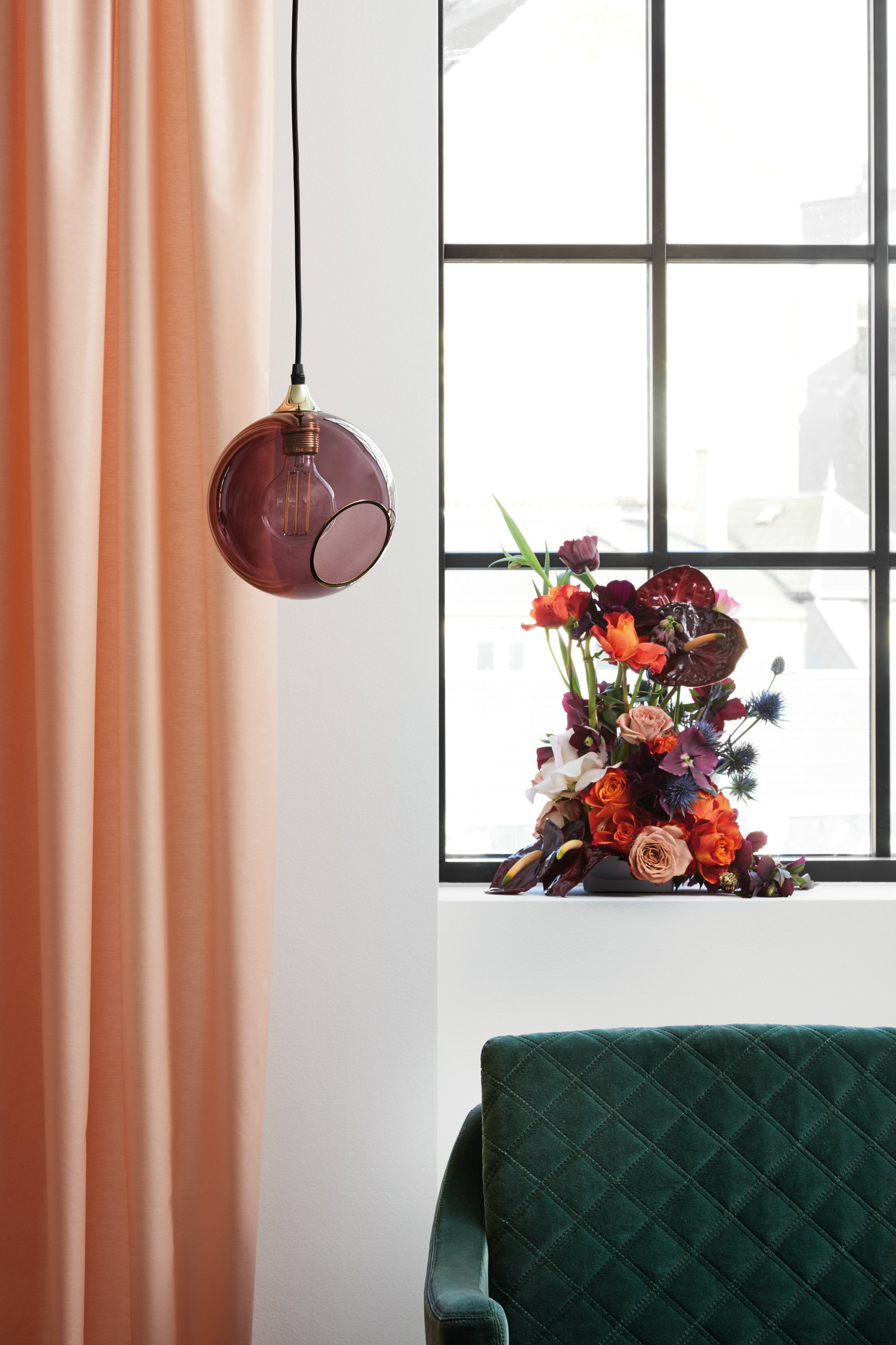 BALLROOM pendant lamp in plum with gold finish