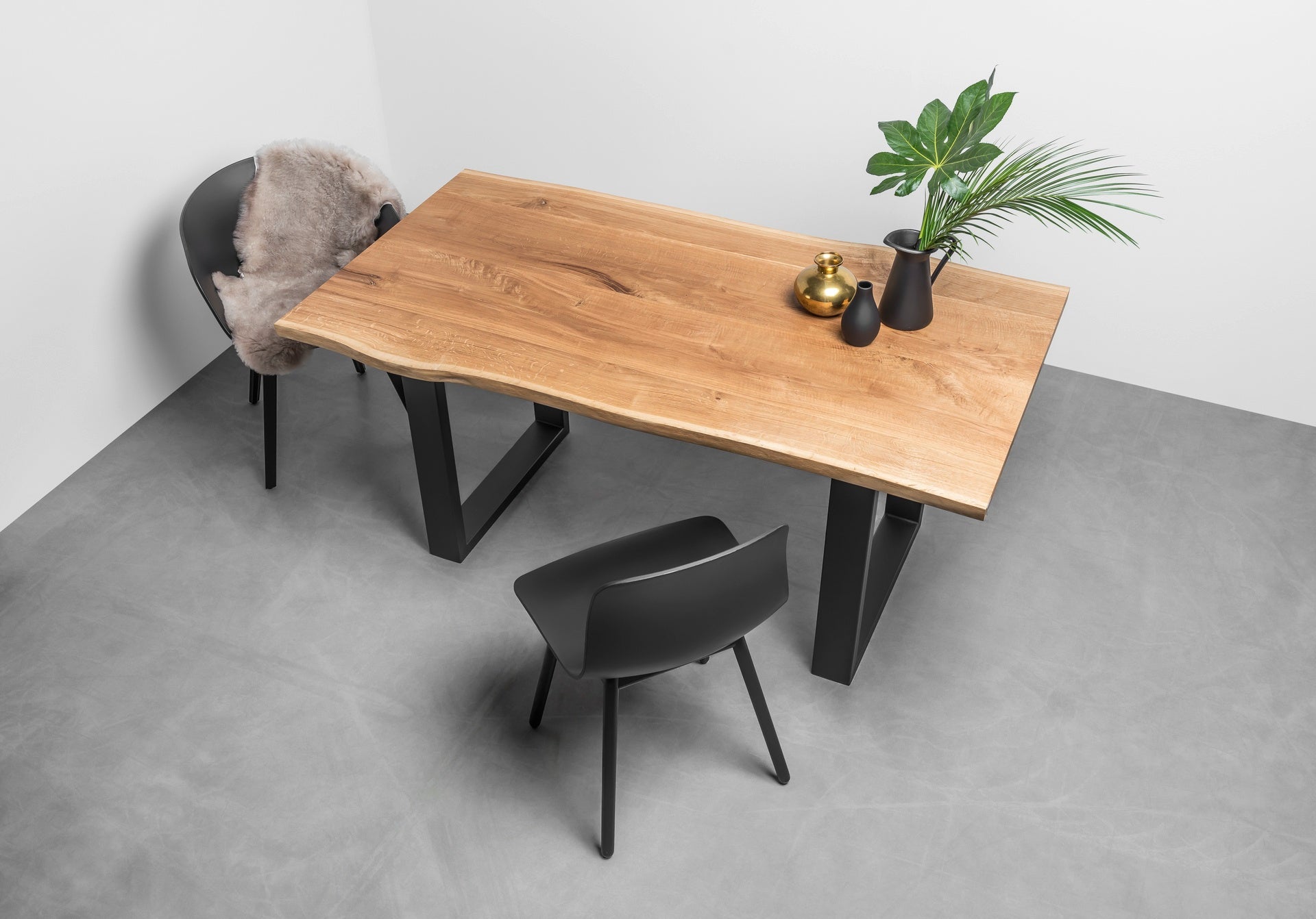 PABLO oak table top with black steel base