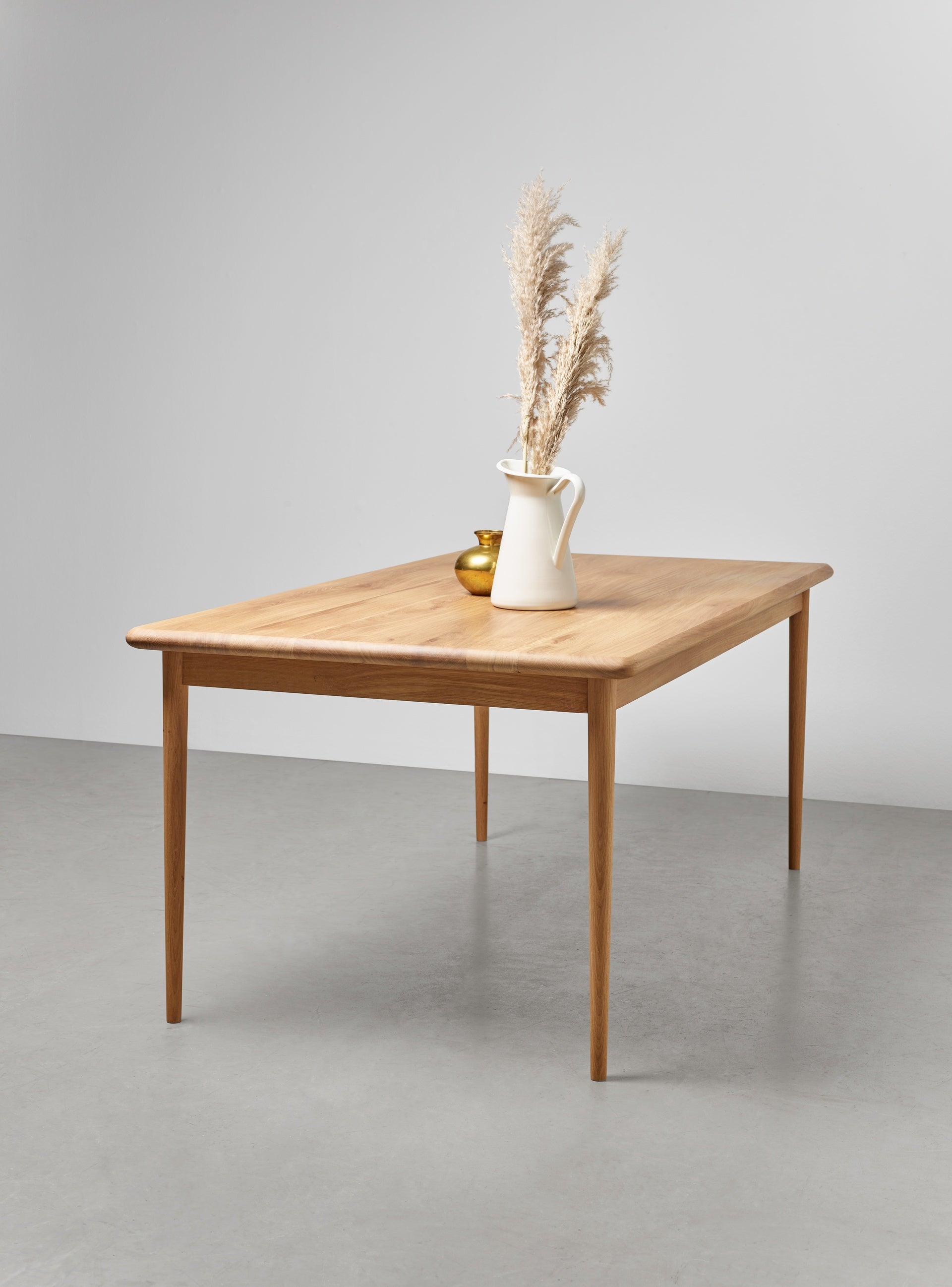 OLIVIA Table Oak Wood