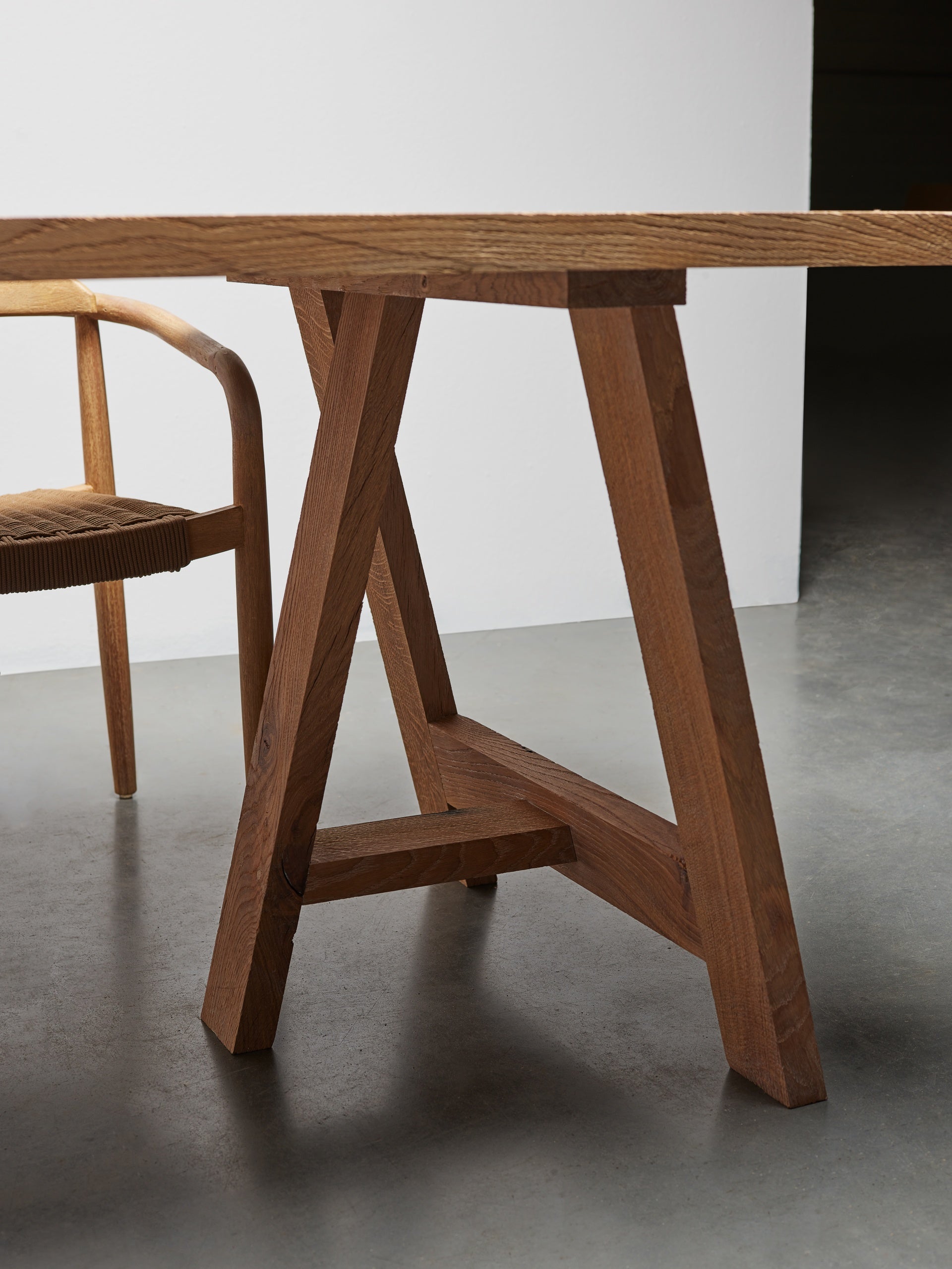 LOUIS Table Oak Wood