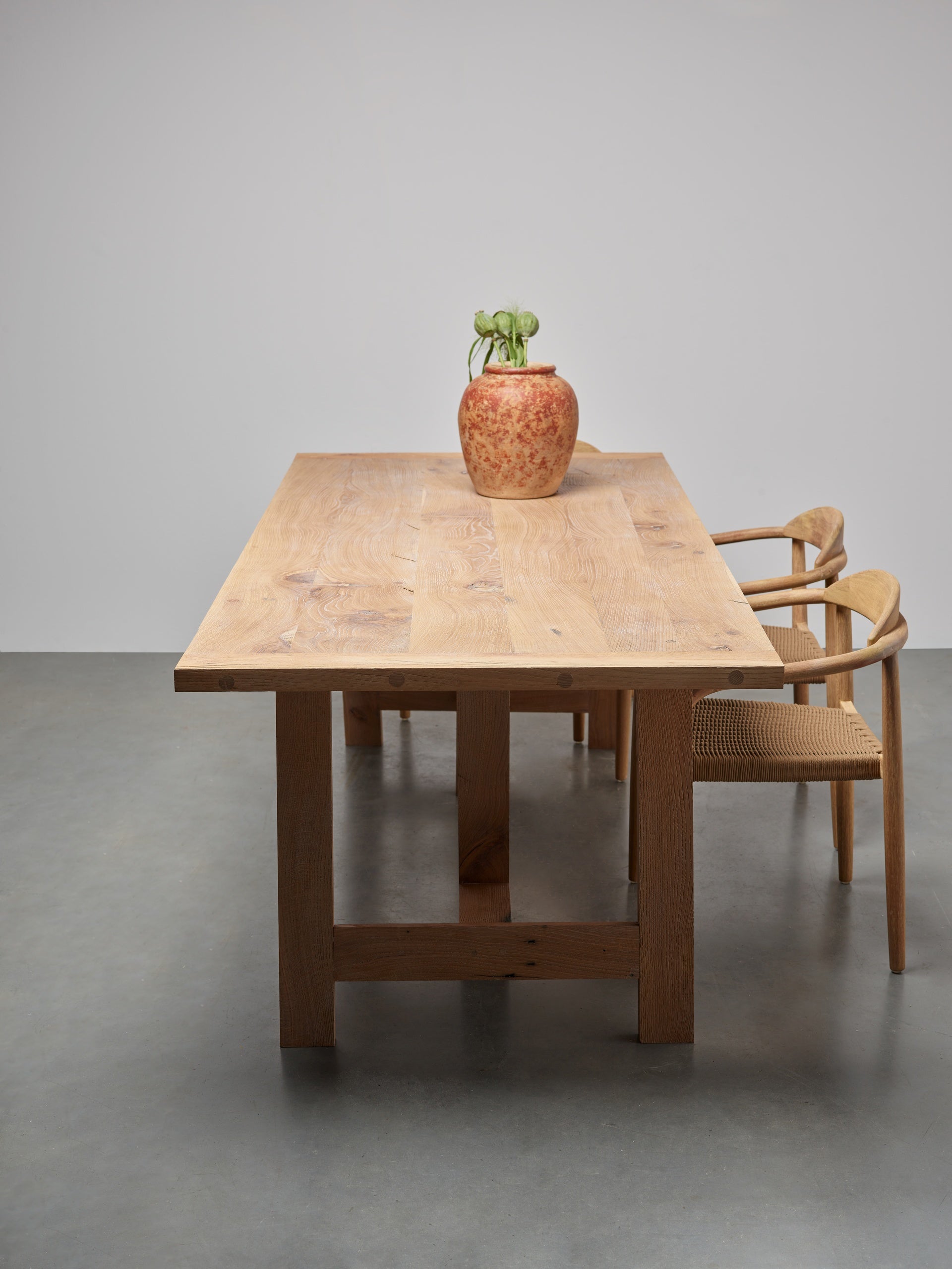 LOUIS Table Oak Wood